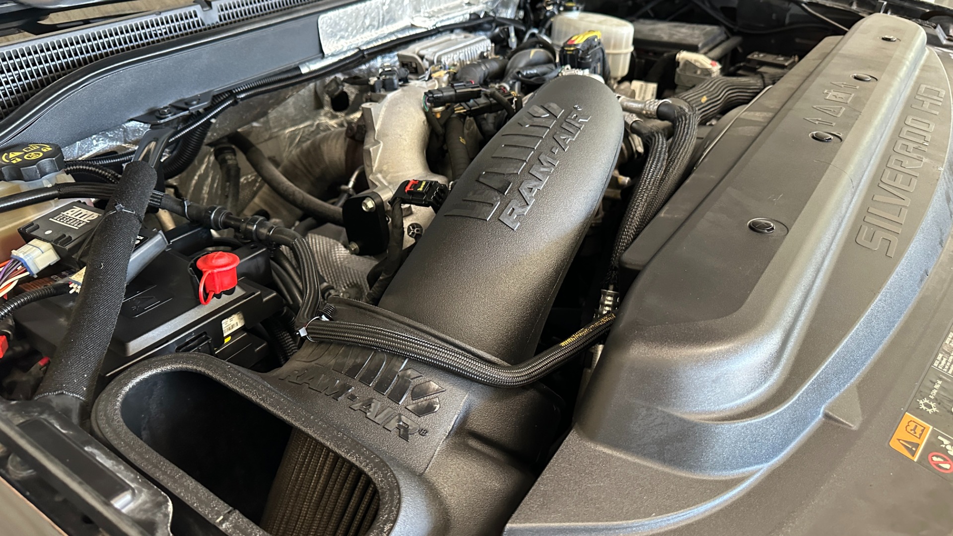 Used 2018 Chevrolet Silverado 2500HD LT for sale Sold at Formula Imports in Charlotte NC 28227 8