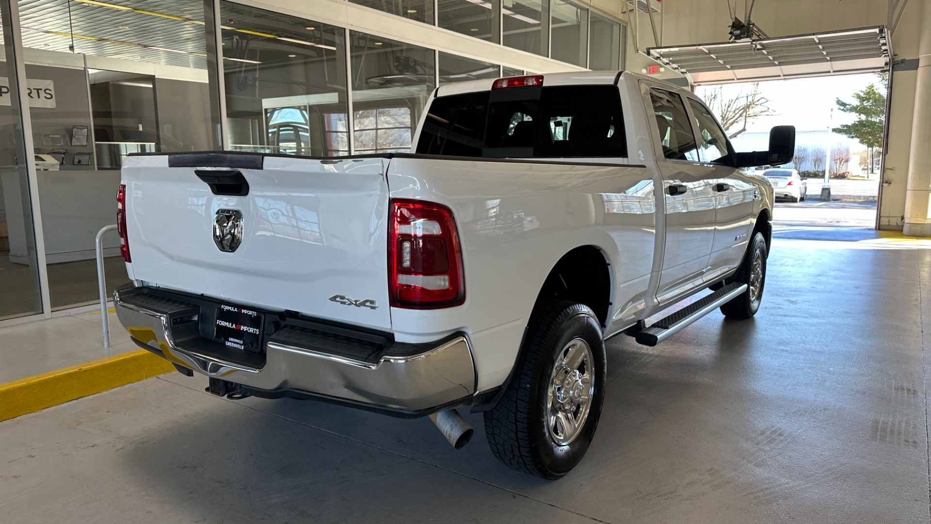 Used 2021 Ram 2500 TRADESMAN / LVL 2 PKG / 6.7L CUMMINS DIESEL / CREW CAB / 4X4 / CHROME PKG for sale $41,595 at Formula Imports in Charlotte NC 28227 2