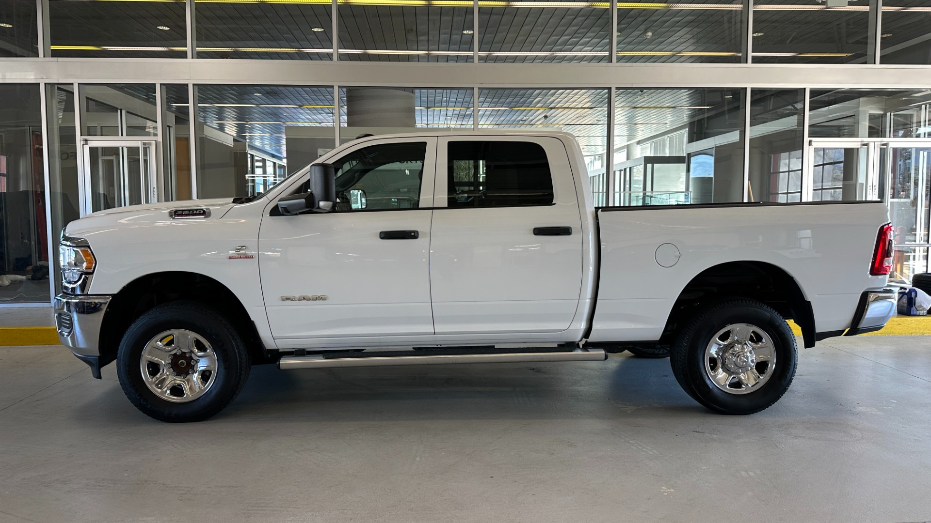 Used 2021 Ram 2500 TRADESMAN / LVL 2 PKG / 6.7L CUMMINS DIESEL / CREW CAB / 4X4 / CHROME PKG for sale $41,595 at Formula Imports in Charlotte NC 28227 5