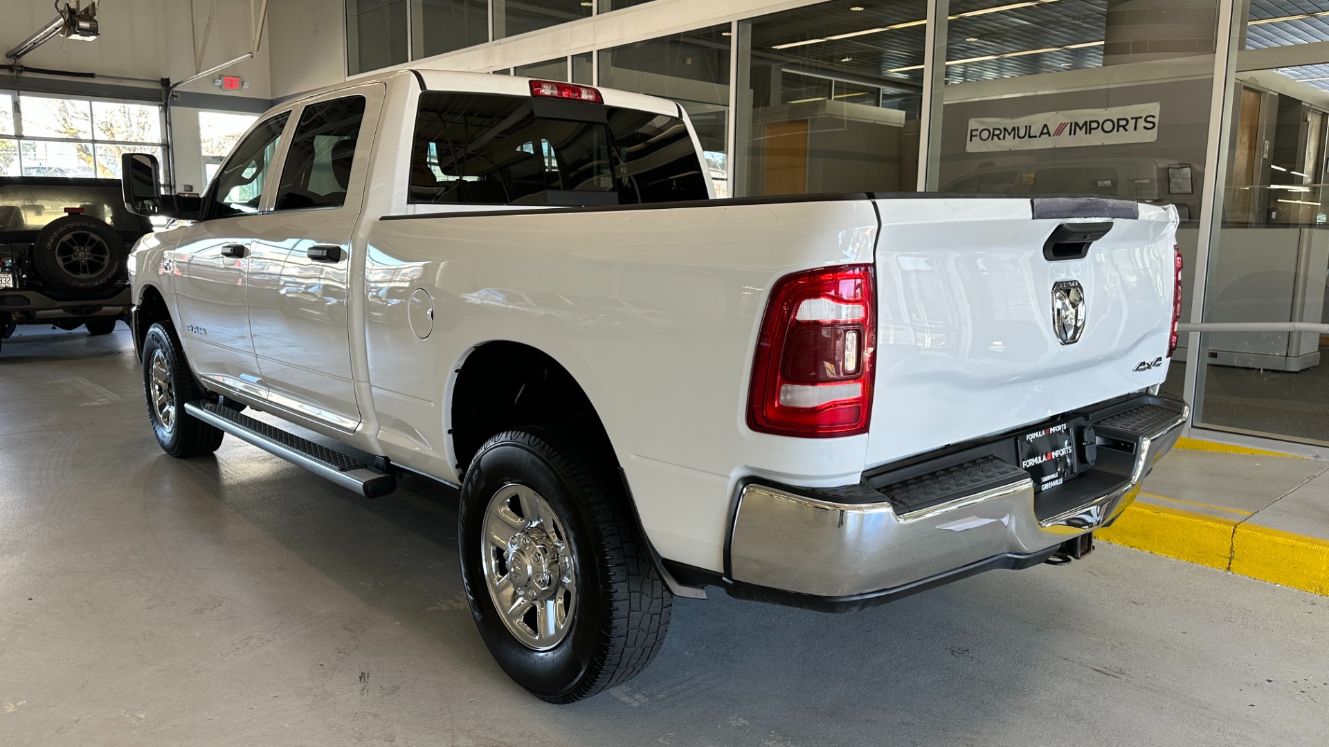 Used 2021 Ram 2500 TRADESMAN / LVL 2 PKG / 6.7L CUMMINS DIESEL / CREW CAB / 4X4 / CHROME PKG for sale $41,595 at Formula Imports in Charlotte NC 28227 7