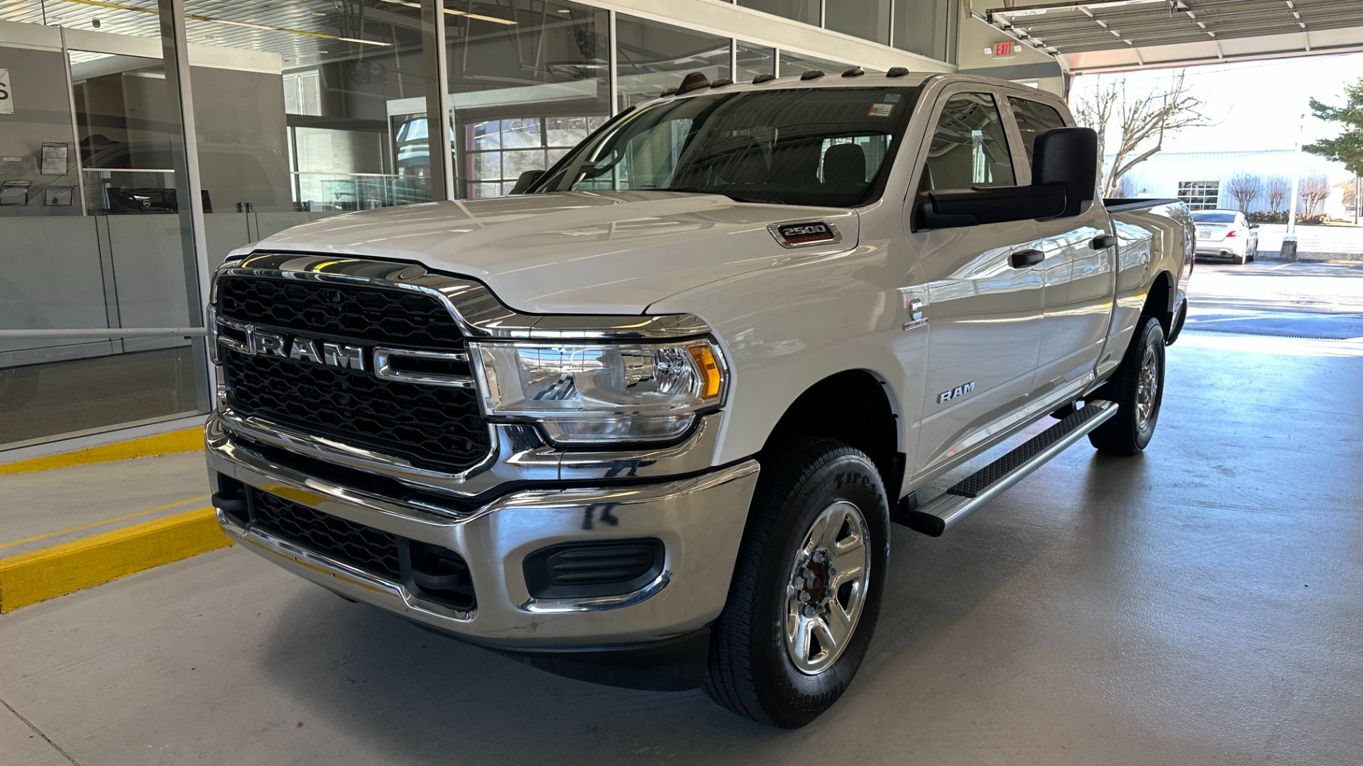 Used 2021 Ram 2500 TRADESMAN / LVL 2 PKG / 6.7L CUMMINS DIESEL / CREW CAB / 4X4 / CHROME PKG for sale $41,595 at Formula Imports in Charlotte NC 28227 1
