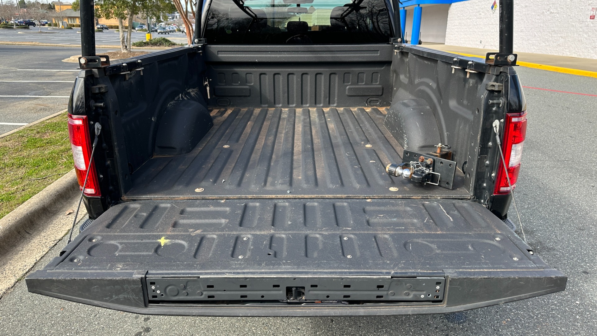 Used 2020 Ford F-150 XLT / STX PKG / SPORT PKG / 5.0L V8 / POWER EQUIPMENT / BED RACK for sale $33,900 at Formula Imports in Charlotte NC 28227 10