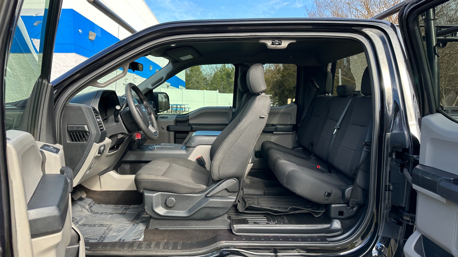 Used 2020 Ford F-150 XLT / STX PKG / SPORT PKG / 5.0L V8 / POWER EQUIPMENT / BED RACK for sale $33,900 at Formula Imports in Charlotte NC 28227 13
