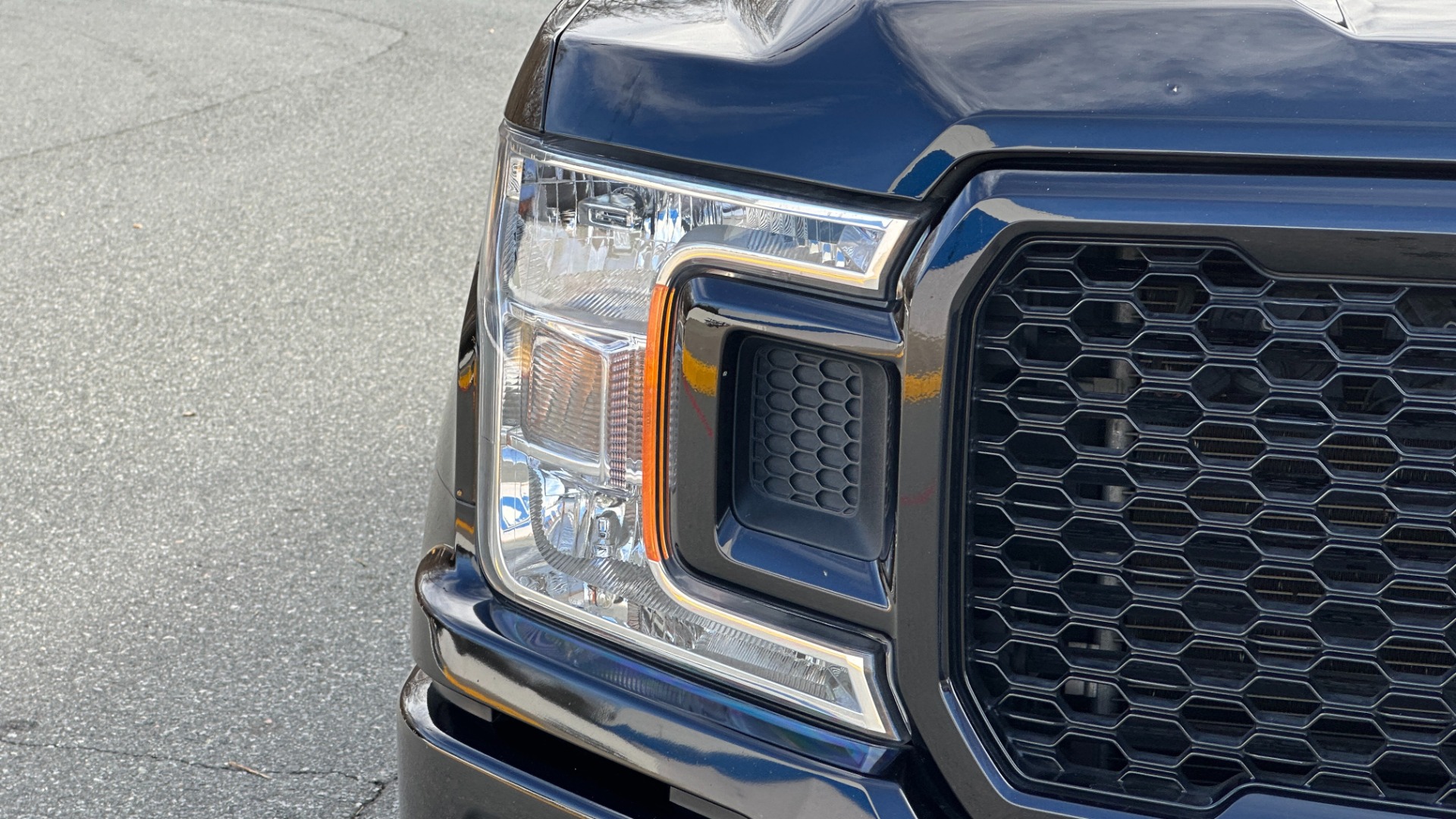 Used 2020 Ford F-150 XLT / STX PKG / SPORT PKG / 5.0L V8 / POWER EQUIPMENT / BED RACK for sale $33,900 at Formula Imports in Charlotte NC 28227 39