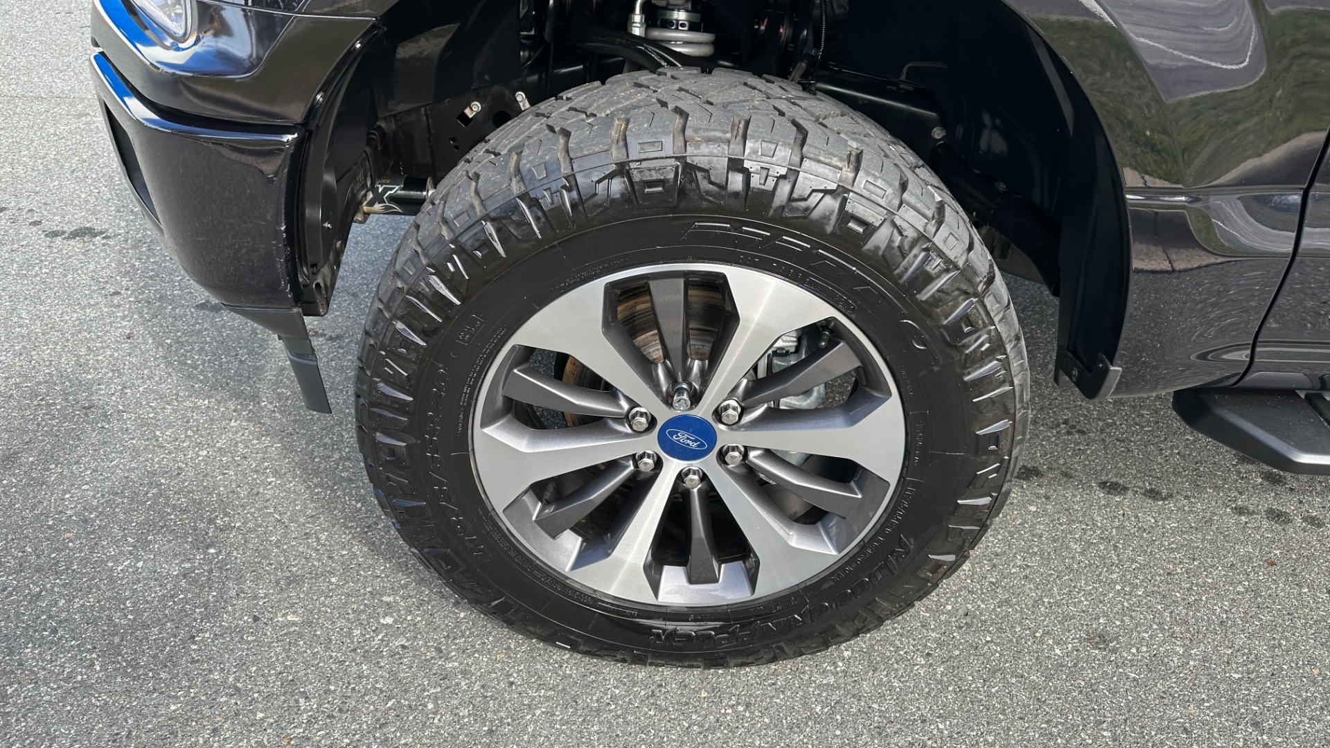 Used 2020 Ford F-150 XLT / STX PKG / SPORT PKG / 5.0L V8 / POWER EQUIPMENT / BED RACK for sale $33,900 at Formula Imports in Charlotte NC 28227 43