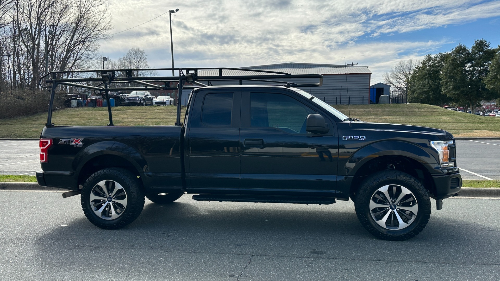 Used 2020 Ford F-150 XLT / STX PKG / SPORT PKG / 5.0L V8 / POWER EQUIPMENT / BED RACK for sale $33,900 at Formula Imports in Charlotte NC 28227 6