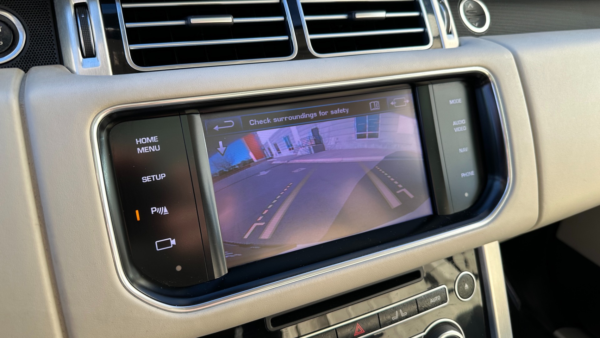 Used 2013 Land Rover Range Rover HSE / MERIDIAN SOUND / TOW PACK / VISION ASSIST / CLIMATE COMFORT for sale $30,995 at Formula Imports in Charlotte NC 28227 18