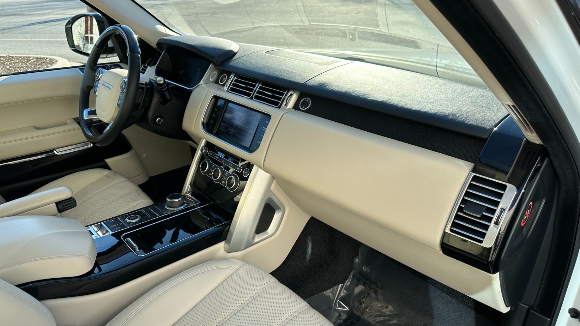 Used 2013 Land Rover Range Rover HSE / MERIDIAN SOUND / TOW PACK / VISION ASSIST / CLIMATE COMFORT for sale Sold at Formula Imports in Charlotte NC 28227 34