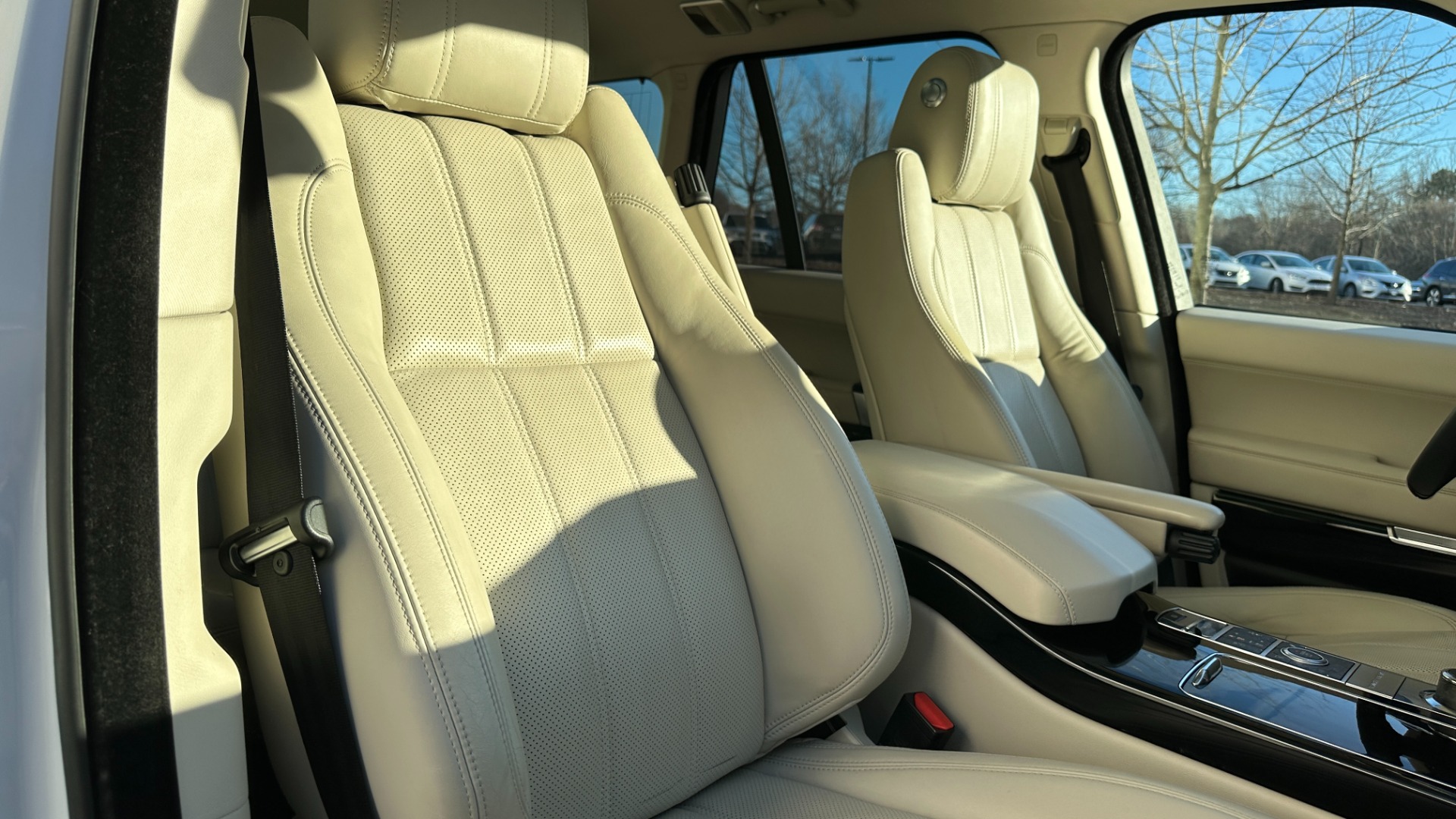 Used 2013 Land Rover Range Rover HSE / MERIDIAN SOUND / TOW PACK / VISION ASSIST / CLIMATE COMFORT for sale $30,995 at Formula Imports in Charlotte NC 28227 36