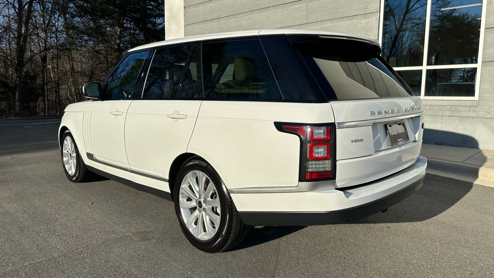 Used 2013 Land Rover Range Rover HSE / MERIDIAN SOUND / TOW PACK / VISION ASSIST / CLIMATE COMFORT for sale $30,995 at Formula Imports in Charlotte NC 28227 4