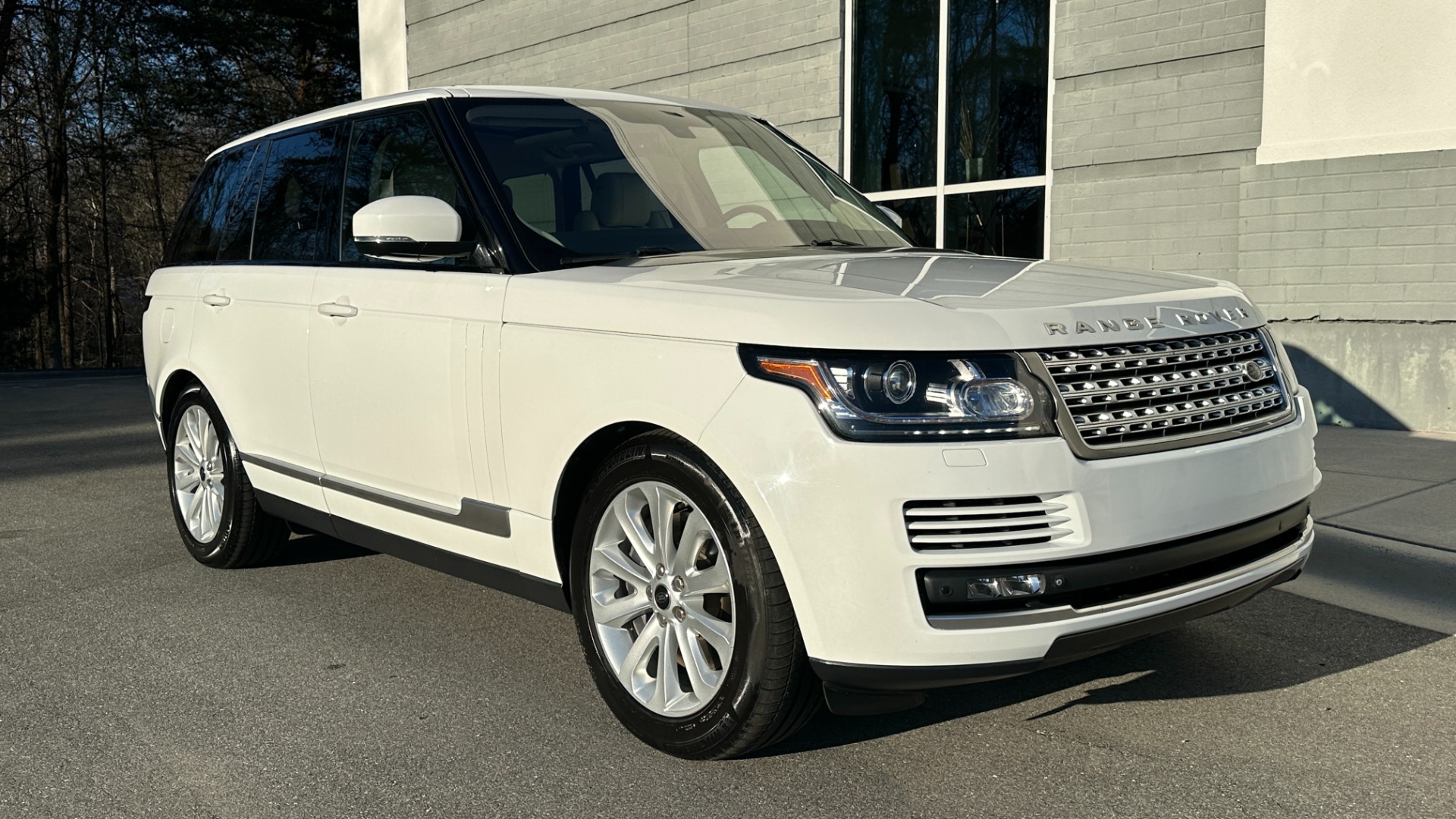Used 2013 Land Rover Range Rover HSE / MERIDIAN SOUND / TOW PACK / VISION ASSIST / CLIMATE COMFORT for sale $30,995 at Formula Imports in Charlotte NC 28227 5