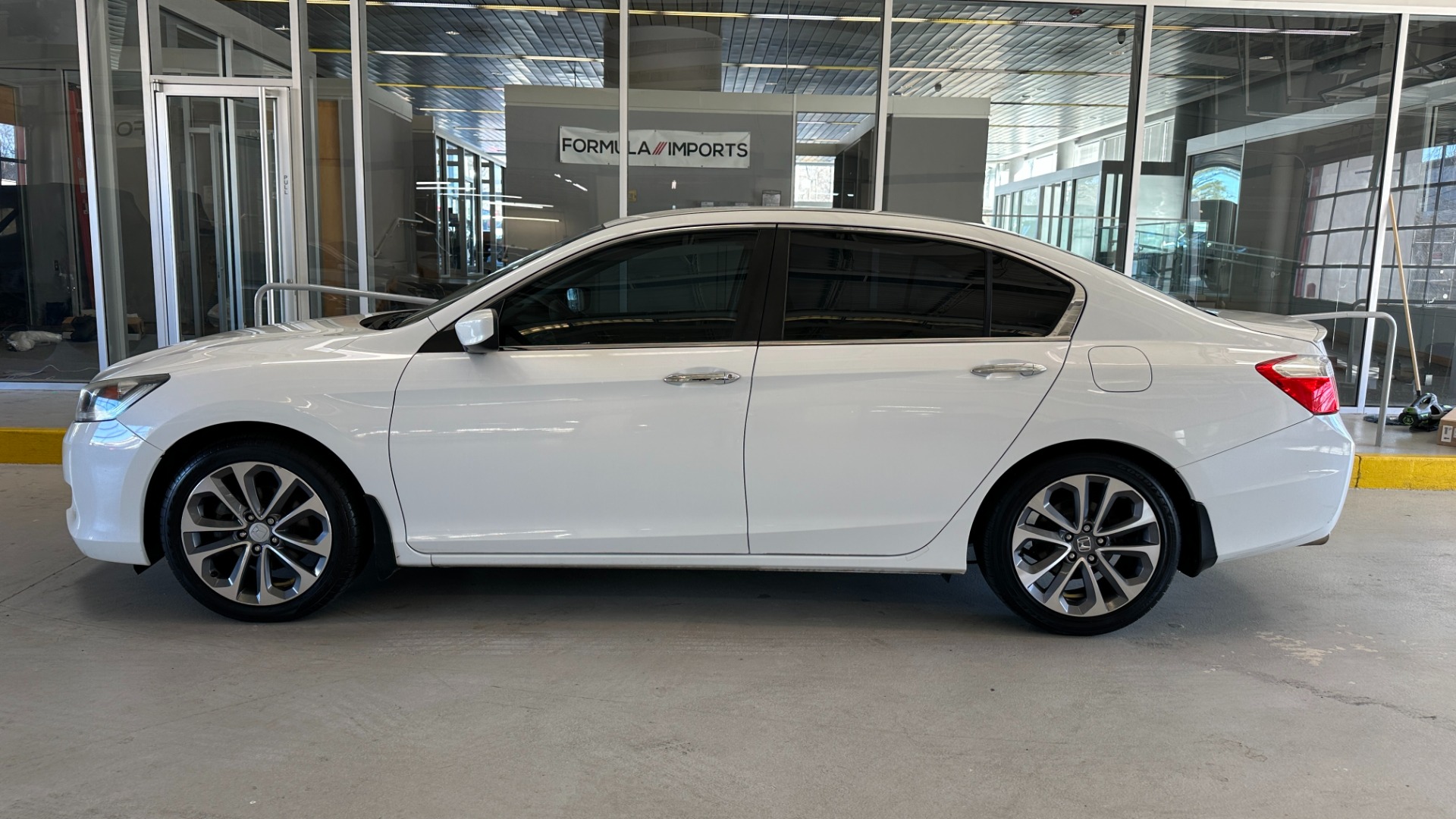 Used 2014 Honda Accord Sedan Sport for sale Sold at Formula Imports in Charlotte NC 28227 3