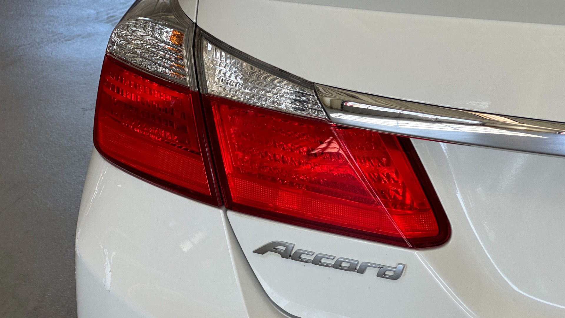 Used 2014 Honda Accord Sedan Sport for sale Sold at Formula Imports in Charlotte NC 28227 35