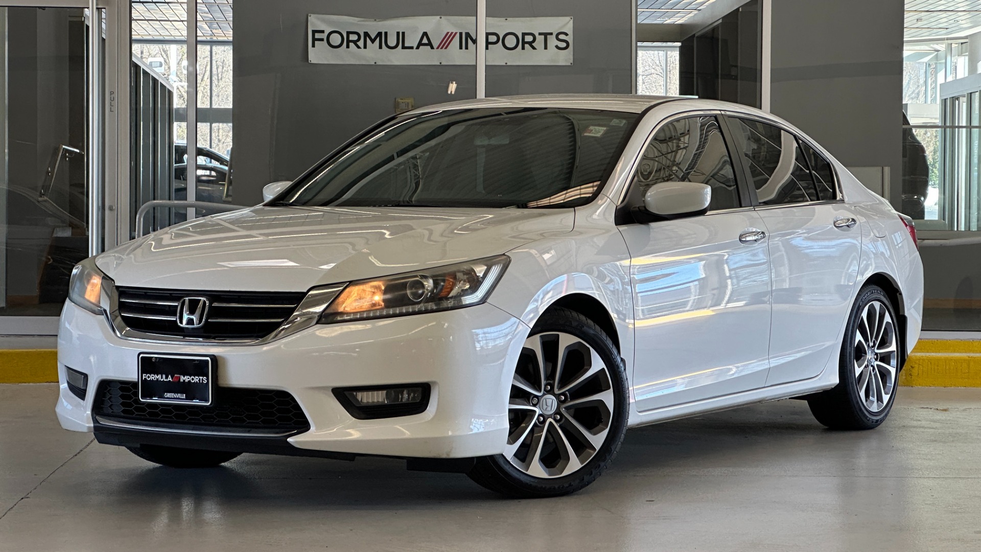Used 2014 Honda Accord Sedan Sport for sale Sold at Formula Imports in Charlotte NC 28227 1