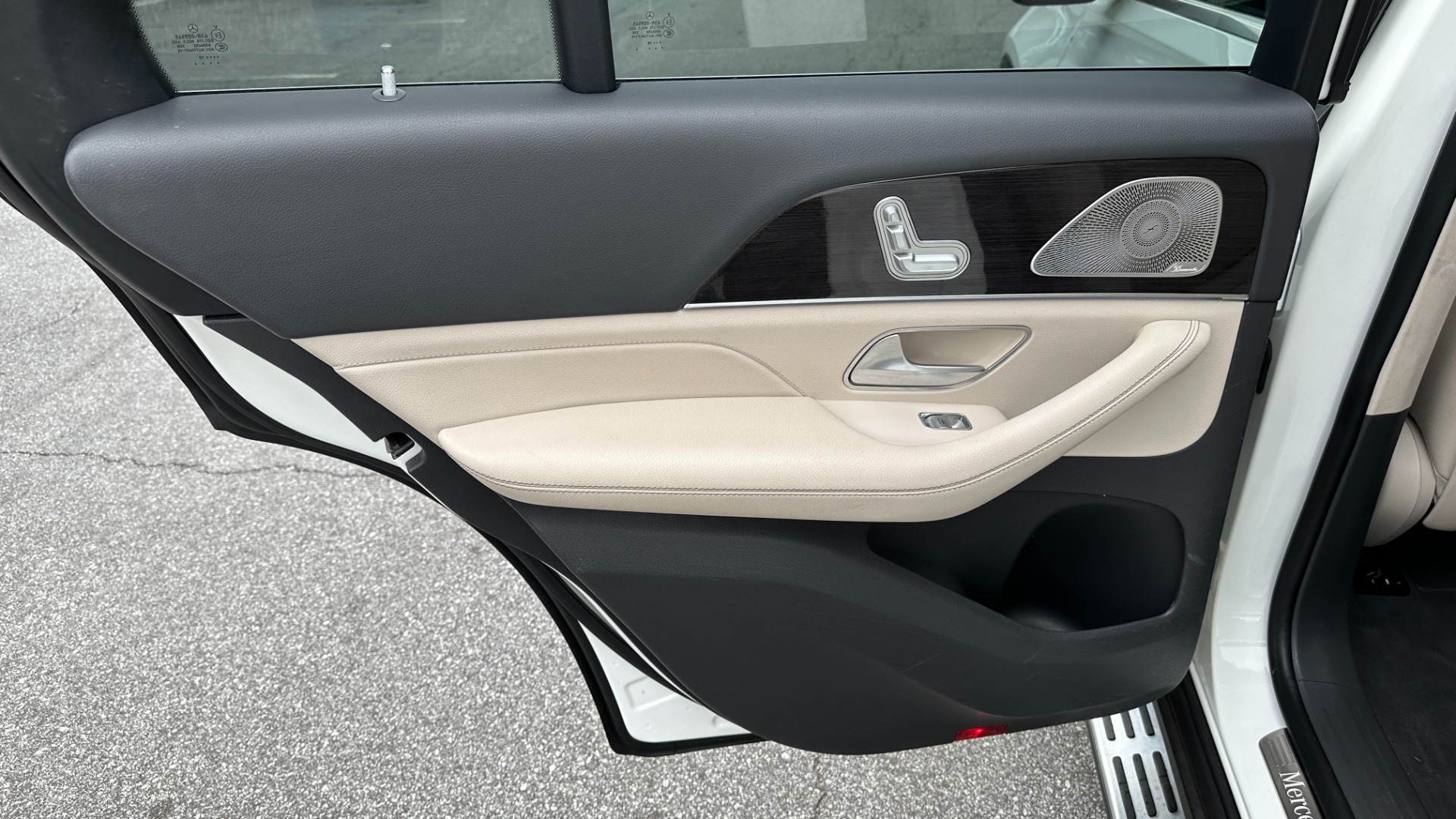 Used 2020 Mercedes-Benz GLE GLE350 / 3RD ROW SEATING / BURMESTER SOUND / PREMIUM PACKAGE / 19 IN WHEELS for sale $46,295 at Formula Imports in Charlotte NC 28227 21