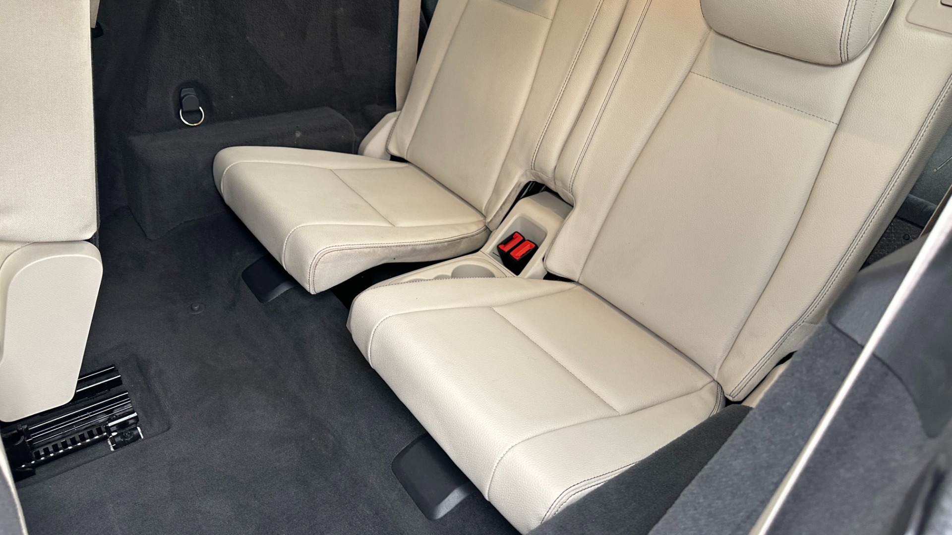 Used 2020 Mercedes-Benz GLE GLE350 / 3RD ROW SEATING / BURMESTER SOUND / PREMIUM PACKAGE / 19 IN WHEELS for sale $46,295 at Formula Imports in Charlotte NC 28227 25