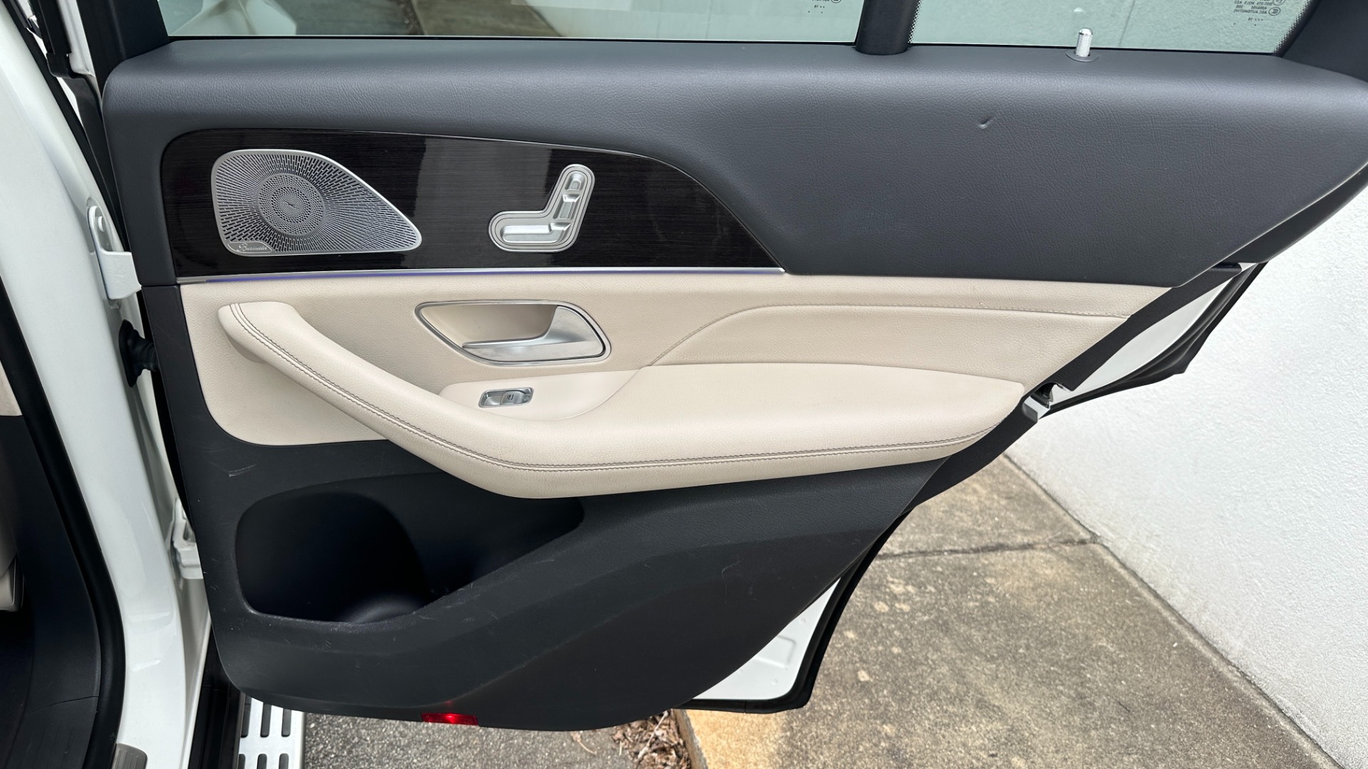 Used 2020 Mercedes-Benz GLE GLE350 / 3RD ROW SEATING / BURMESTER SOUND / PREMIUM PACKAGE / 19 IN WHEELS for sale $46,295 at Formula Imports in Charlotte NC 28227 27