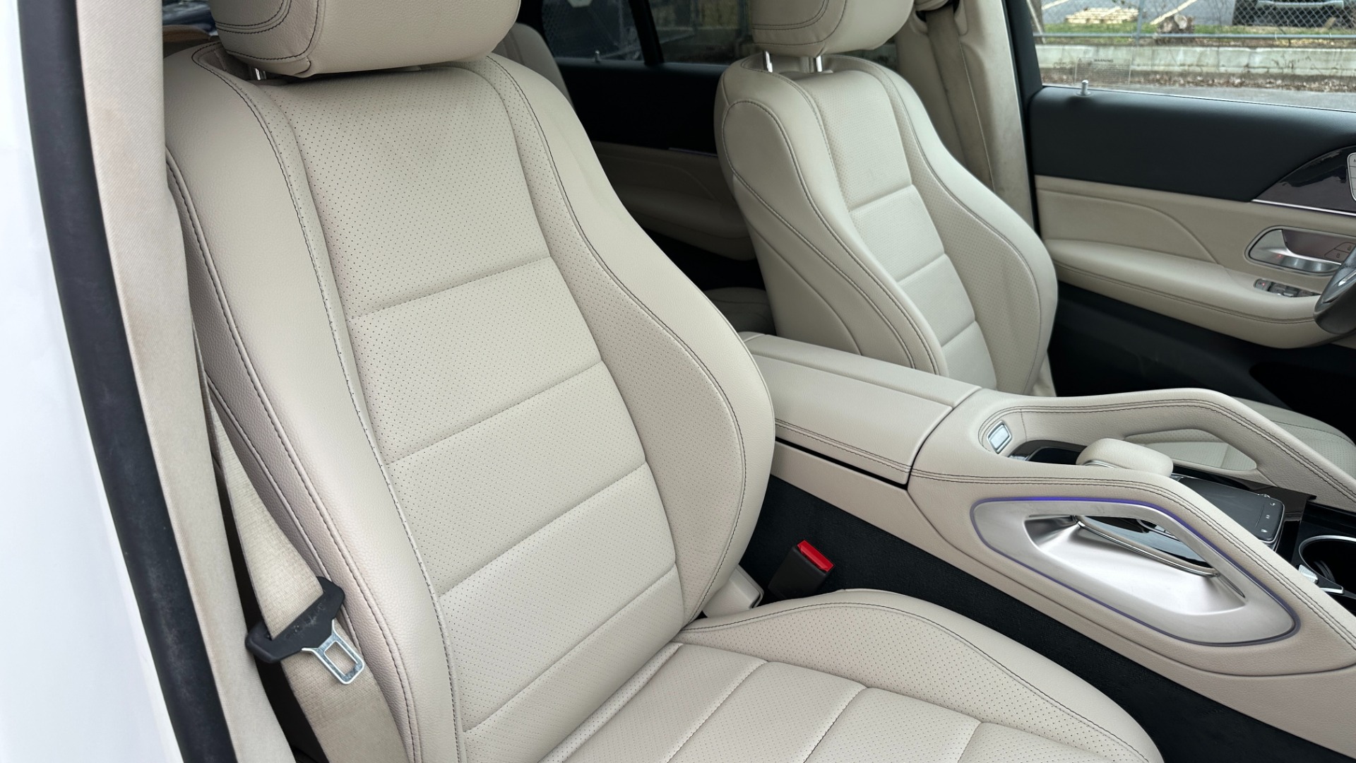 Used 2020 Mercedes-Benz GLE GLE350 / 3RD ROW SEATING / BURMESTER SOUND / PREMIUM PACKAGE / 19 IN WHEELS for sale Sold at Formula Imports in Charlotte NC 28227 34