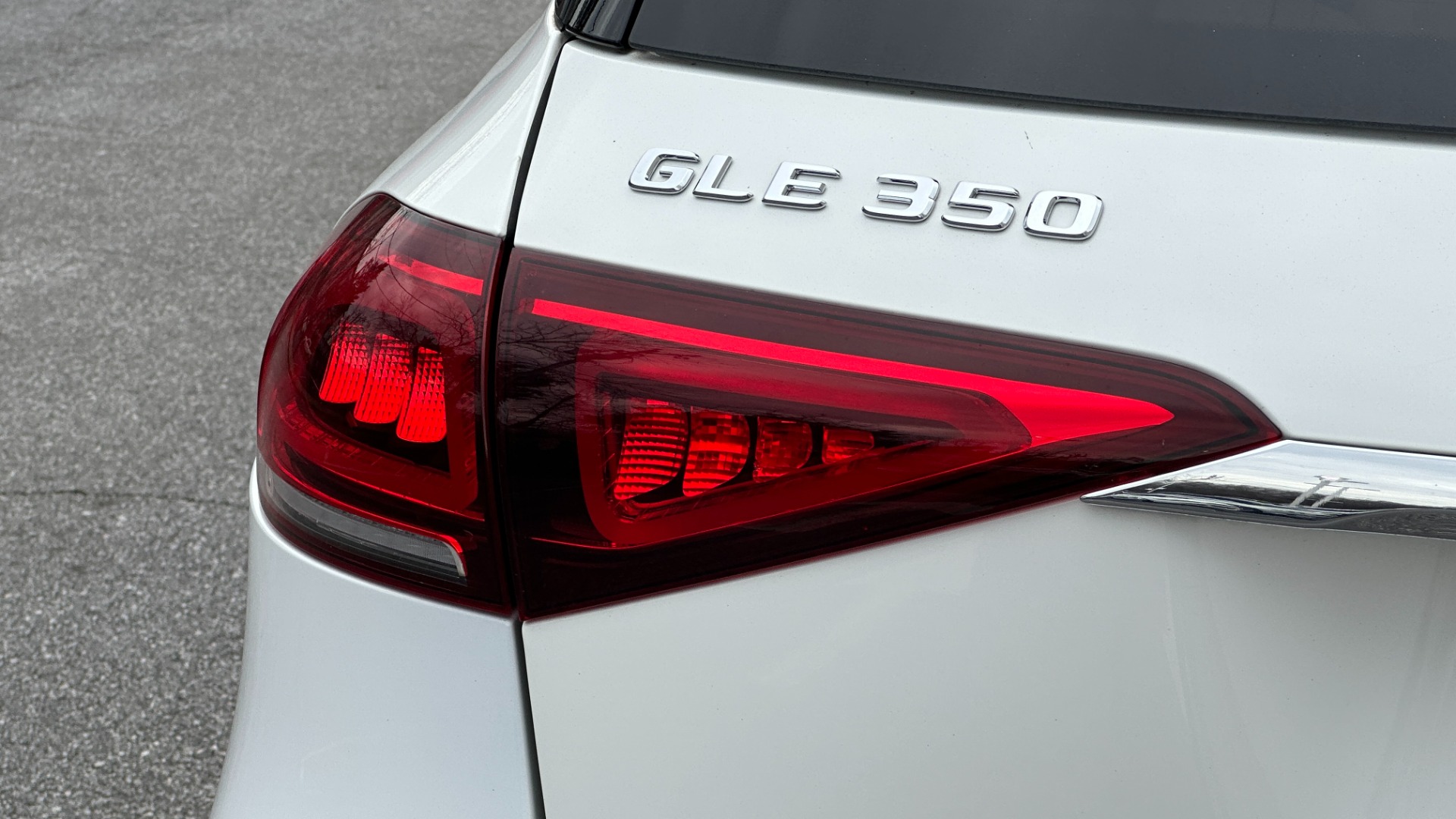 Used 2020 Mercedes-Benz GLE GLE350 / 3RD ROW SEATING / BURMESTER SOUND / PREMIUM PACKAGE / 19 IN WHEELS for sale $46,295 at Formula Imports in Charlotte NC 28227 42