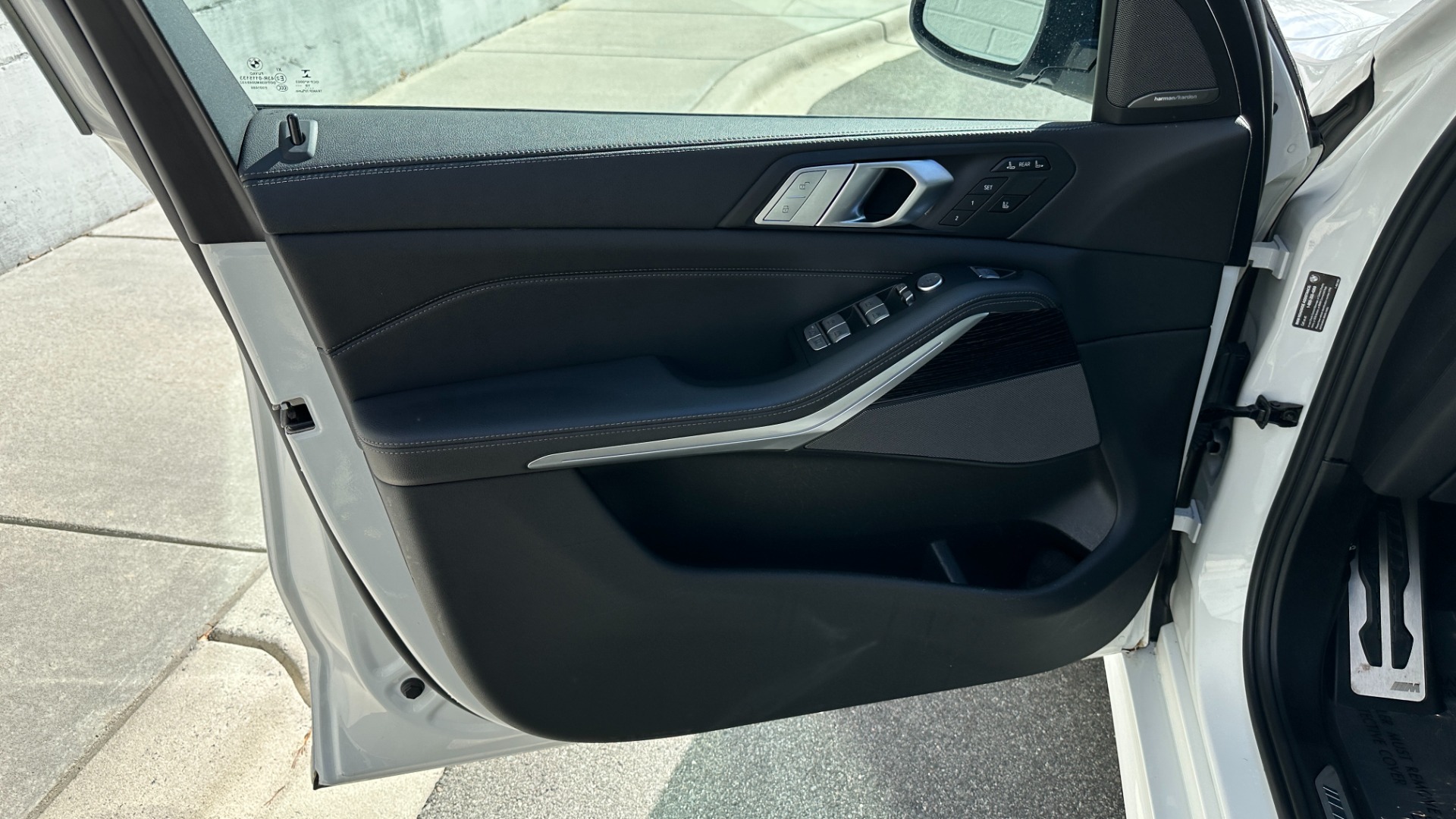 Used 2020 BMW X7 xDrive40i / M SPORT / PREMIUM / COLD WEATHER / PARKING ASSIST / CAPTAIN CHA for sale $62,995 at Formula Imports in Charlotte NC 28227 10