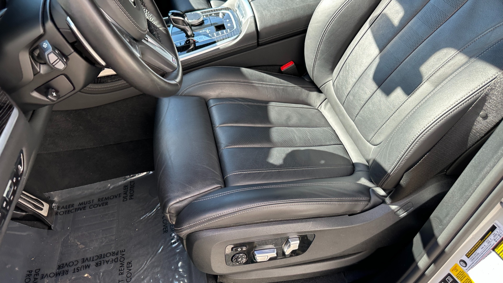 Used 2020 BMW X7 xDrive40i / M SPORT / PREMIUM / COLD WEATHER / PARKING ASSIST / CAPTAIN CHA for sale $62,995 at Formula Imports in Charlotte NC 28227 14
