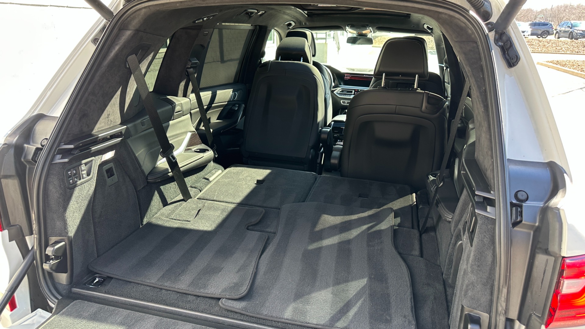 Used 2020 BMW X7 xDrive40i / M SPORT / PREMIUM / COLD WEATHER / PARKING ASSIST / CAPTAIN CHA for sale $62,995 at Formula Imports in Charlotte NC 28227 27