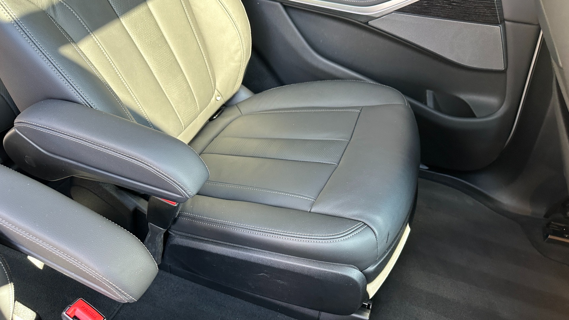 Used 2020 BMW X7 xDrive40i / M SPORT / PREMIUM / COLD WEATHER / PARKING ASSIST / CAPTAIN CHA for sale $62,995 at Formula Imports in Charlotte NC 28227 35