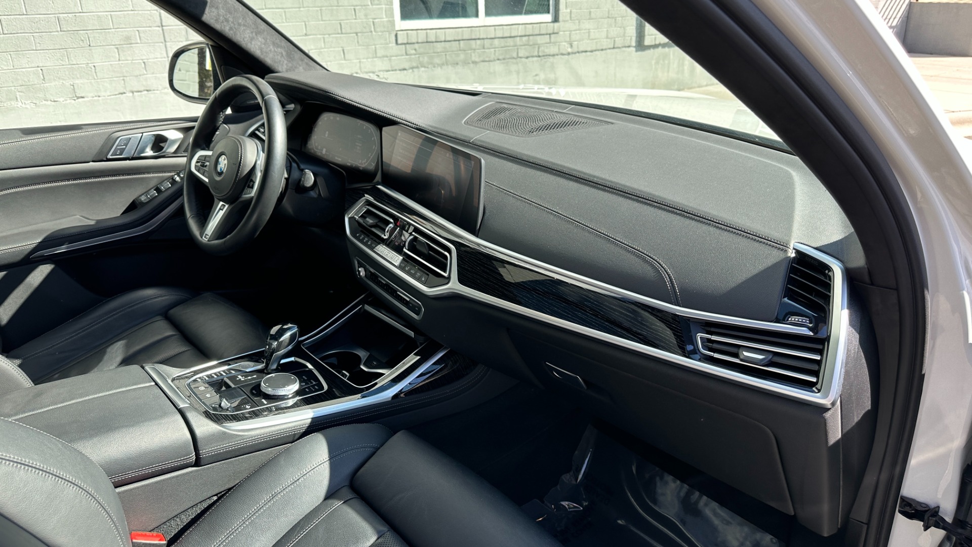 Used 2020 BMW X7 xDrive40i / M SPORT / PREMIUM / COLD WEATHER / PARKING ASSIST / CAPTAIN CHA for sale $62,995 at Formula Imports in Charlotte NC 28227 39