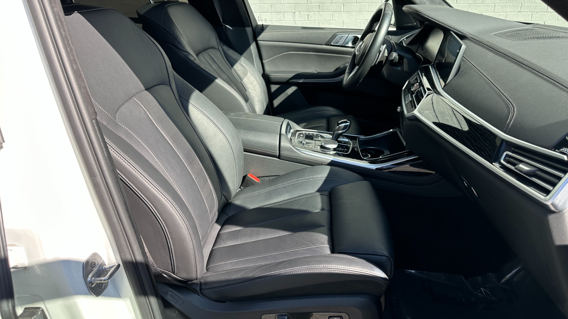 Used 2020 BMW X7 xDrive40i / M SPORT / PREMIUM / COLD WEATHER / PARKING ASSIST / CAPTAIN CHA for sale $62,995 at Formula Imports in Charlotte NC 28227 40