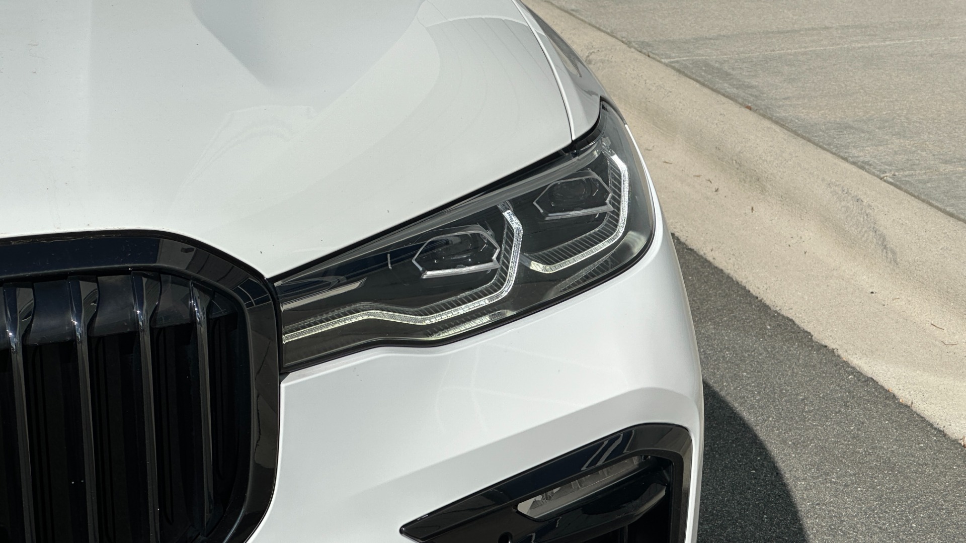 Used 2020 BMW X7 xDrive40i / M SPORT / PREMIUM / COLD WEATHER / PARKING ASSIST / CAPTAIN CHA for sale $62,995 at Formula Imports in Charlotte NC 28227 44