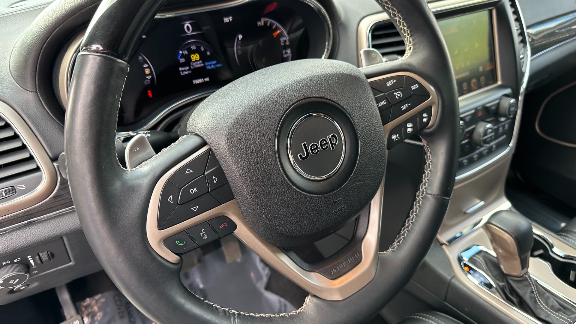 Used 2016 Jeep Grand Cherokee OVERLAND / 5.7L V8 ENGINE / 4WD / HARMAN KARDON for sale Sold at Formula Imports in Charlotte NC 28227 16
