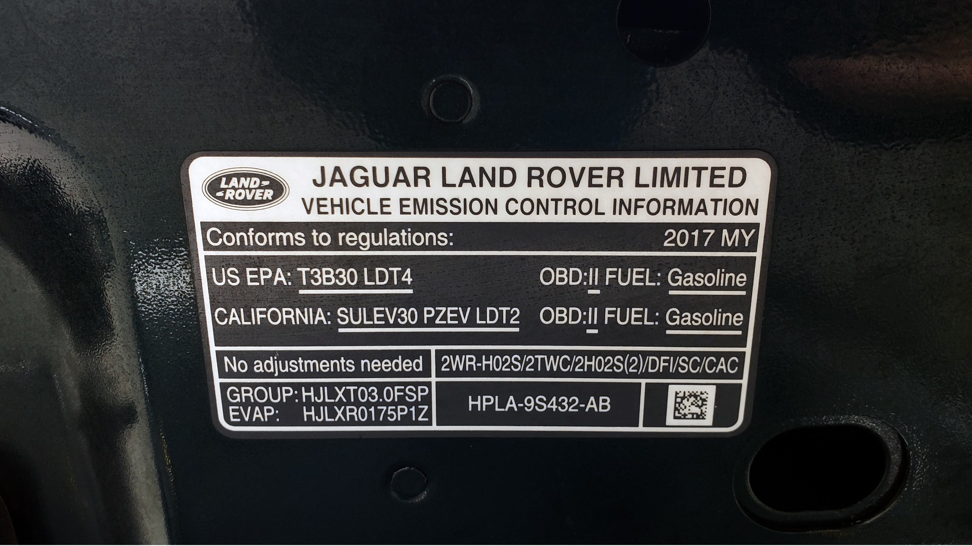 Used 2017 Land Rover DISCOVERY HSE LUXURY / 4WD / NAV / VISION ASST / DRIVE PKG / MERIDIAN for sale Sold at Formula Imports in Charlotte NC 28227 16