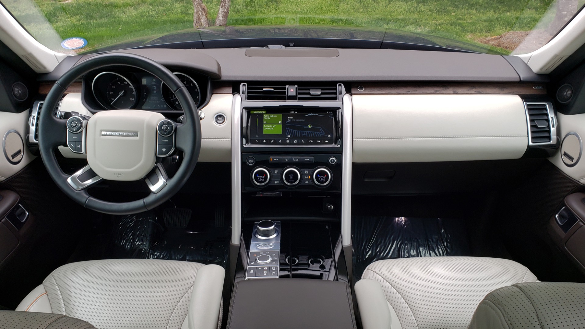 Used 2017 Land Rover DISCOVERY HSE LUXURY / 4WD / NAV / VISION ASST / DRIVE PKG / MERIDIAN for sale Sold at Formula Imports in Charlotte NC 28227 90