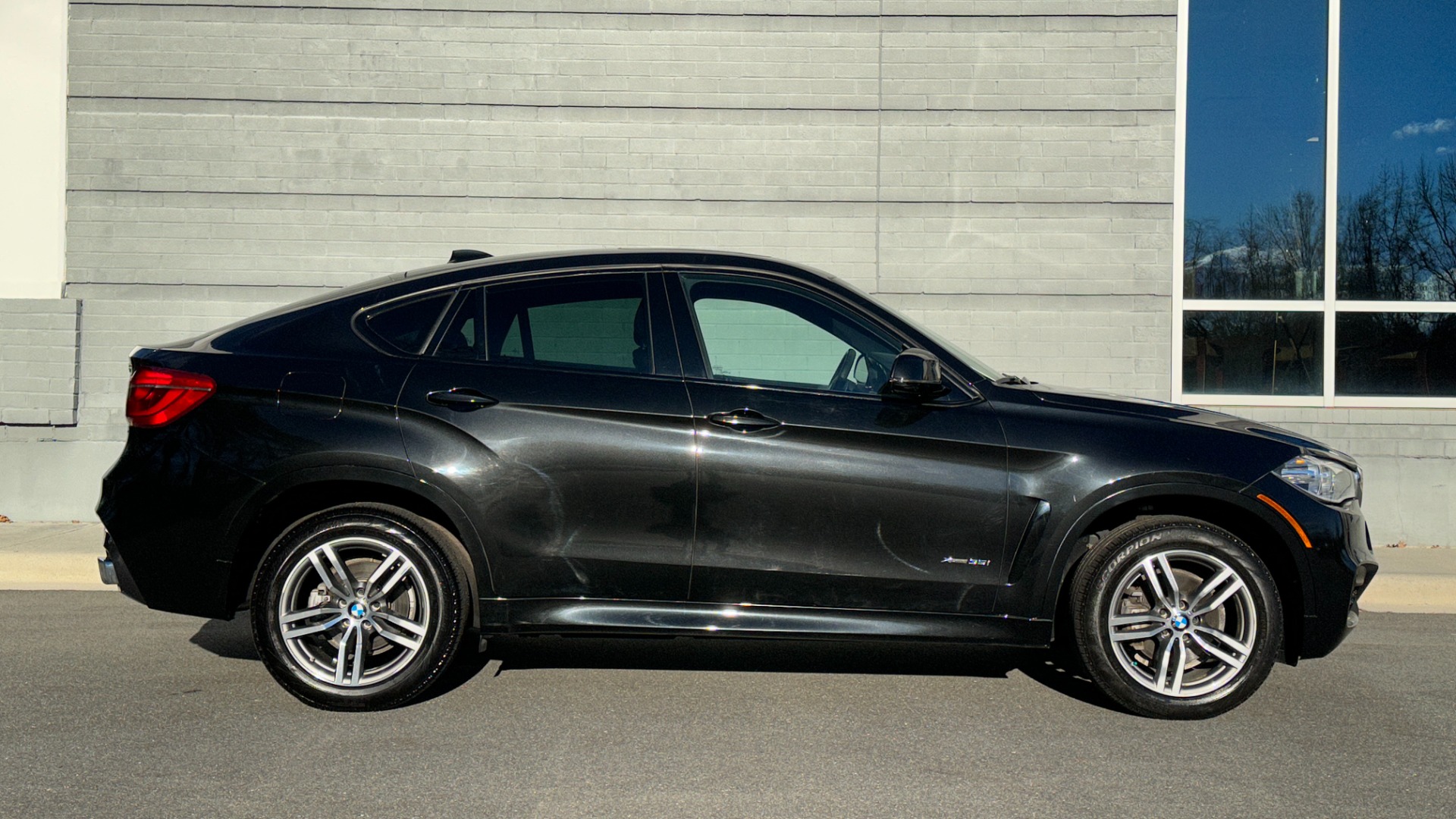 Used 2019 BMW X6 xDrive35i for sale $48,995 at Formula Imports in Charlotte NC 28227 3