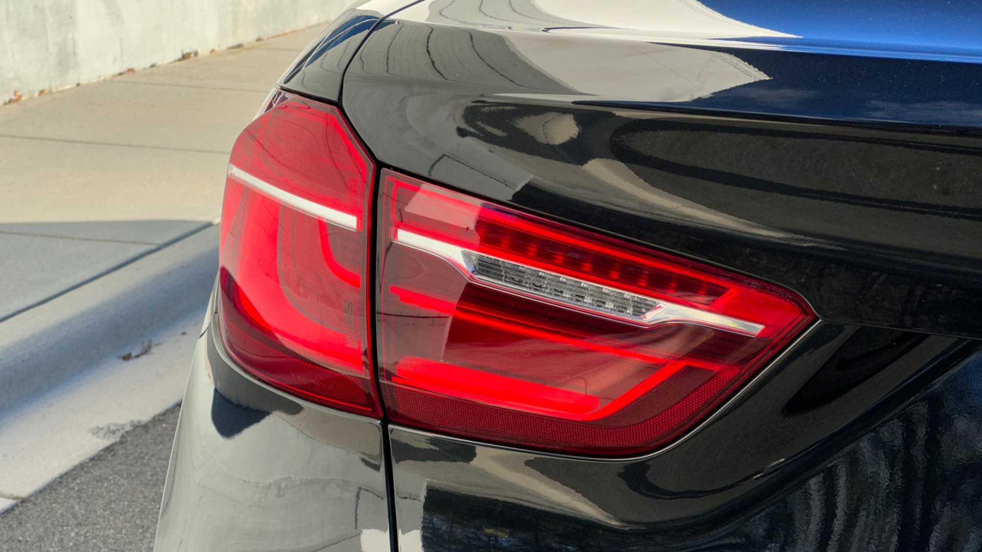 Used 2019 BMW X6 xDrive35i for sale Sold at Formula Imports in Charlotte NC 28227 40