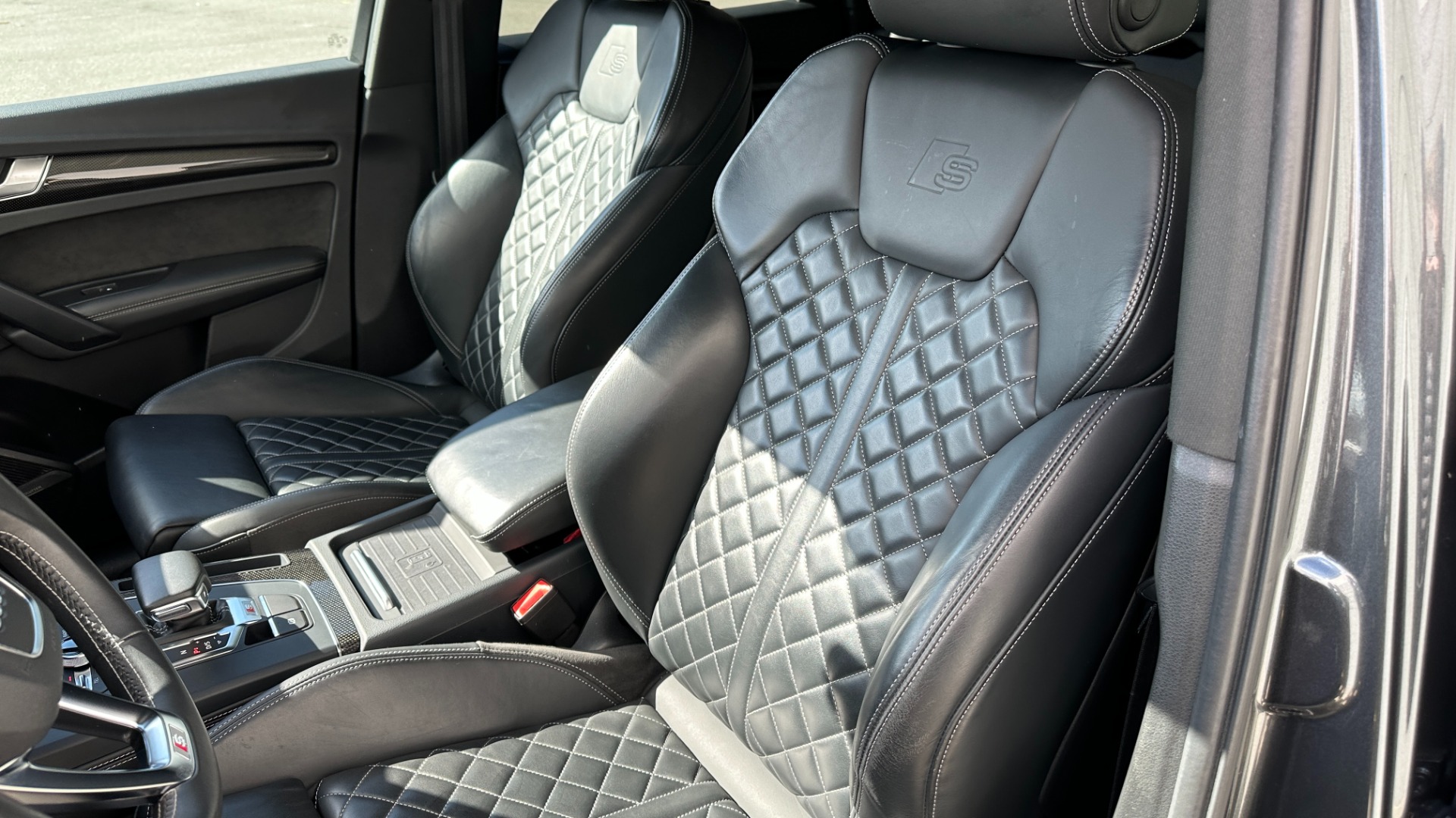 Used 2019 Audi SQ5 PREMIUM PLUS / BLACK OPTIC / S SPORT / CARBON FIBER / B&O SOUND for sale Sold at Formula Imports in Charlotte NC 28227 15