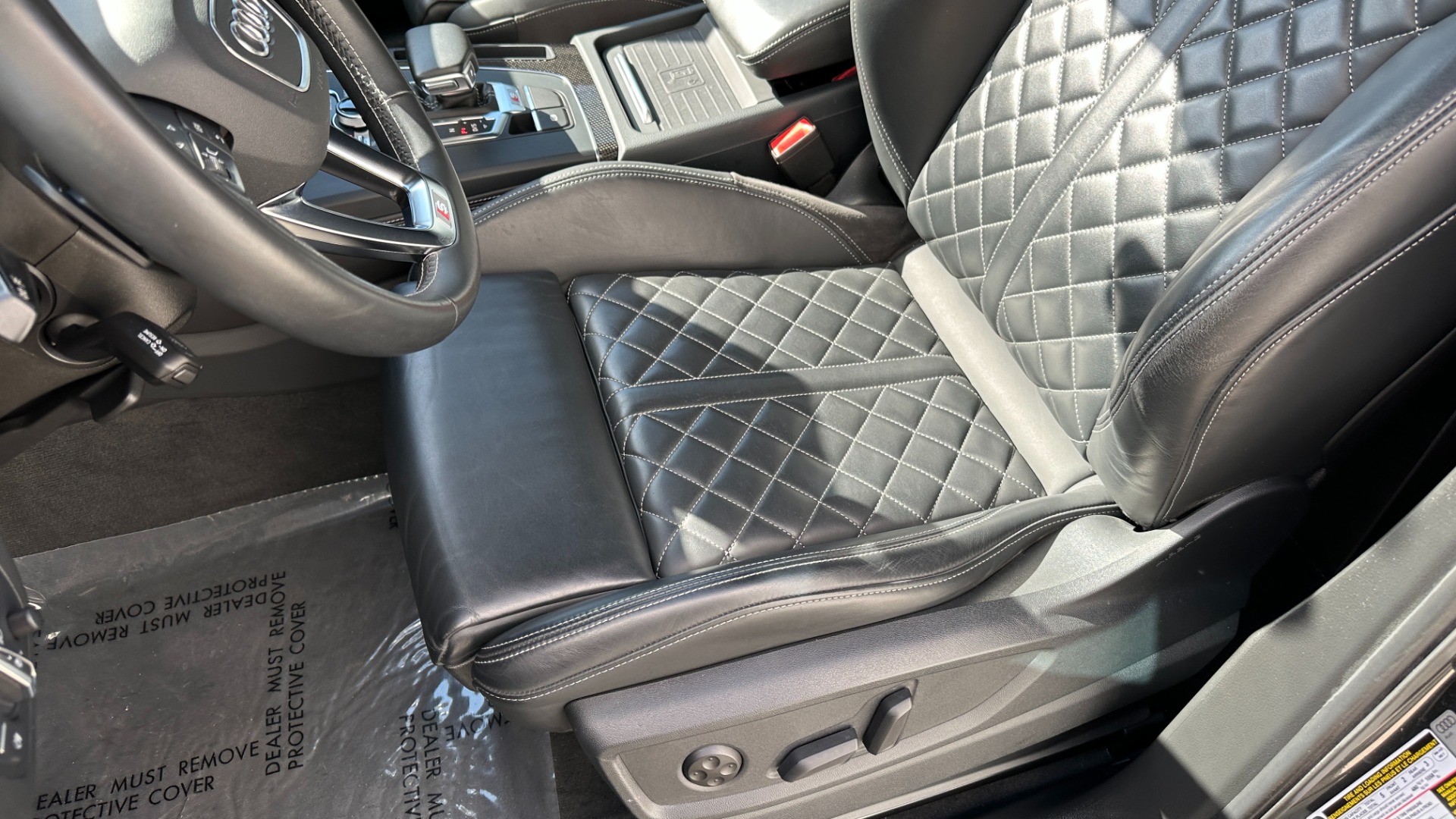 Used 2019 Audi SQ5 PREMIUM PLUS / BLACK OPTIC / S SPORT / CARBON FIBER / B&O SOUND for sale Sold at Formula Imports in Charlotte NC 28227 16