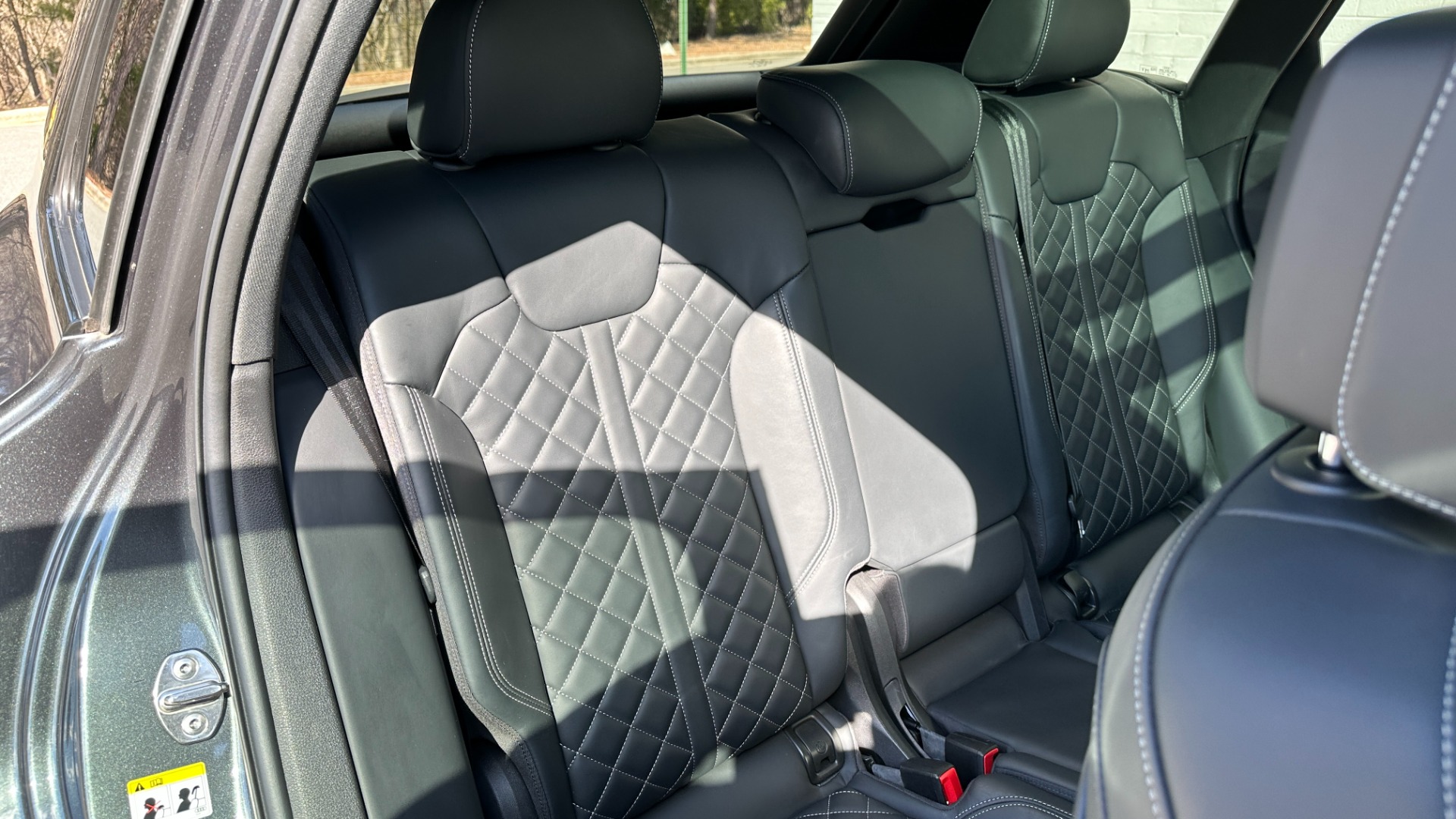 Used 2019 Audi SQ5 PREMIUM PLUS / BLACK OPTIC / S SPORT / CARBON FIBER / B&O SOUND for sale Sold at Formula Imports in Charlotte NC 28227 32