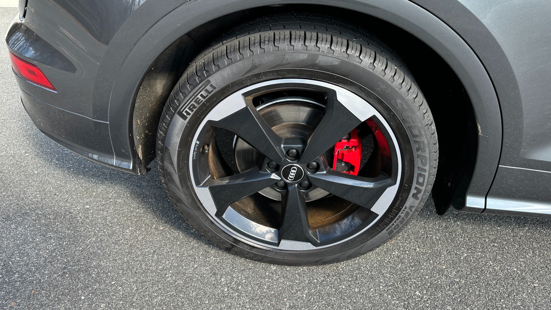 Used 2019 Audi SQ5 PREMIUM PLUS / BLACK OPTIC / S SPORT / CARBON FIBER / B&O SOUND for sale Sold at Formula Imports in Charlotte NC 28227 40
