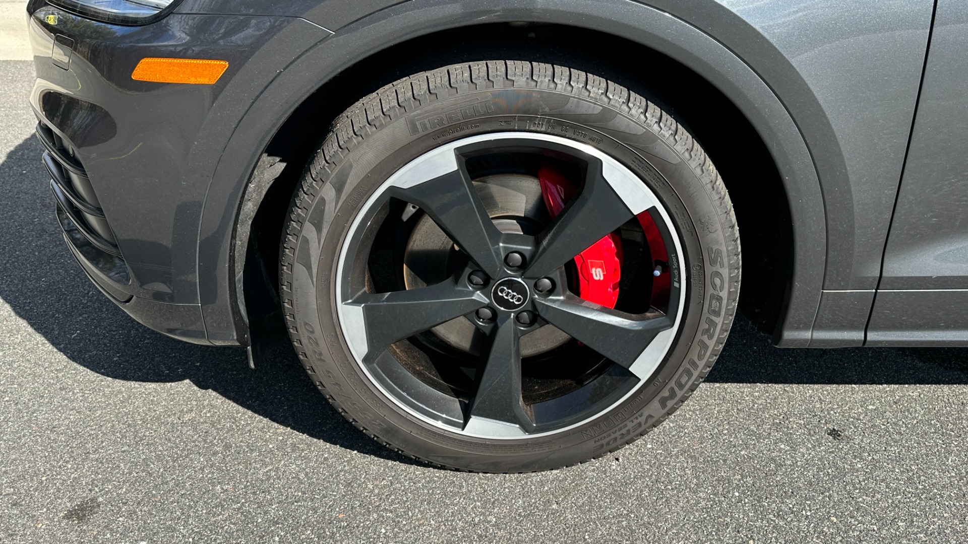 Used 2019 Audi SQ5 PREMIUM PLUS / BLACK OPTIC / S SPORT / CARBON FIBER / B&O SOUND for sale Sold at Formula Imports in Charlotte NC 28227 42