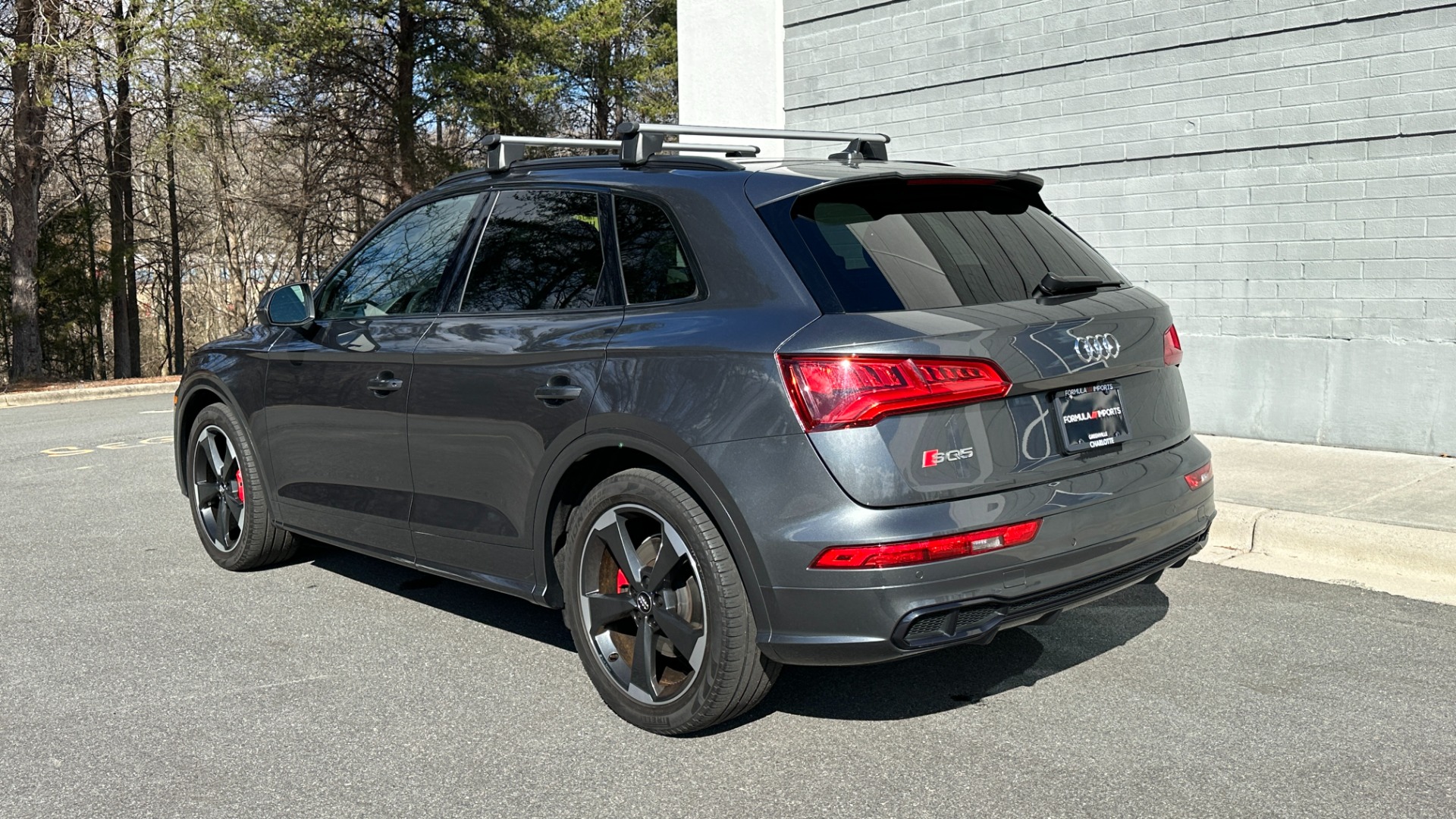 Used 2019 Audi SQ5 PREMIUM PLUS / BLACK OPTIC / S SPORT / CARBON FIBER / B&O SOUND for sale Sold at Formula Imports in Charlotte NC 28227 8
