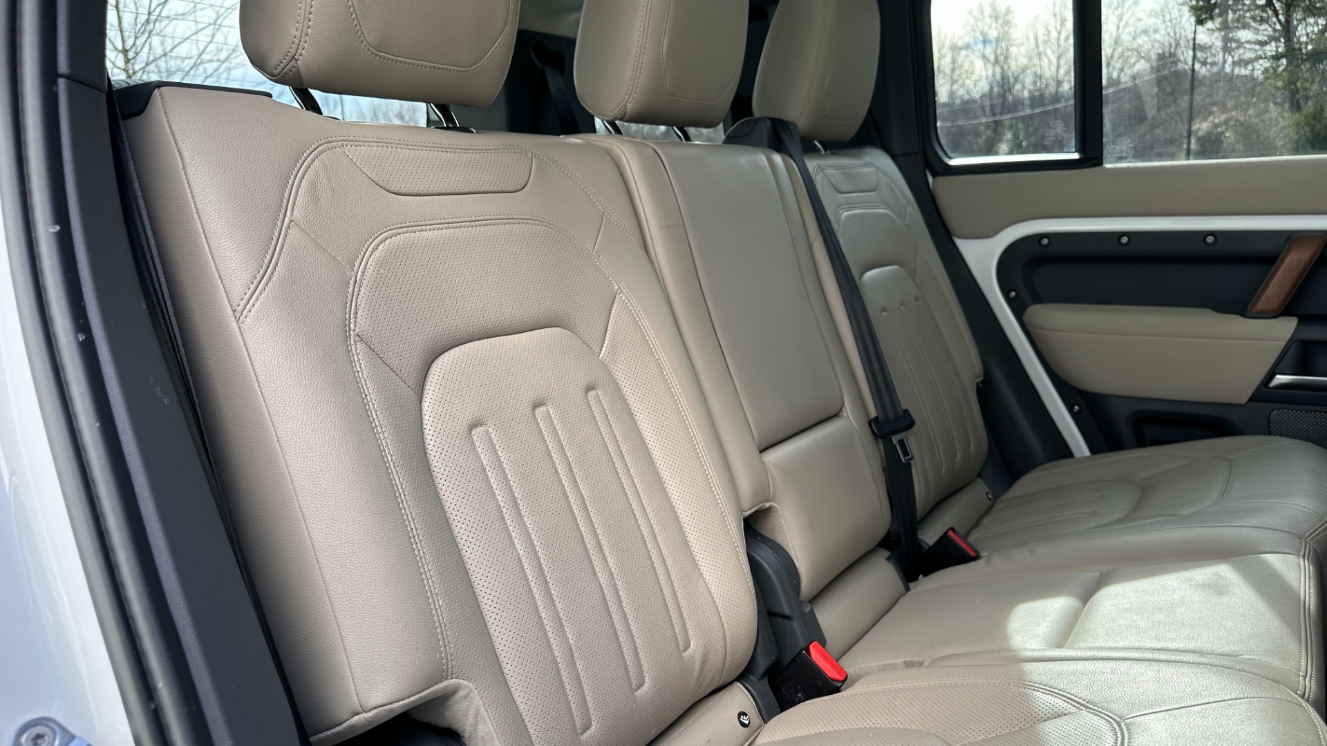 Used 2021 Land Rover Defender S / 3 ROW SEATING / COLD CLIMATE PKG / CONVENIENCE / PANORAMIC ROOF for sale Sold at Formula Imports in Charlotte NC 28227 21