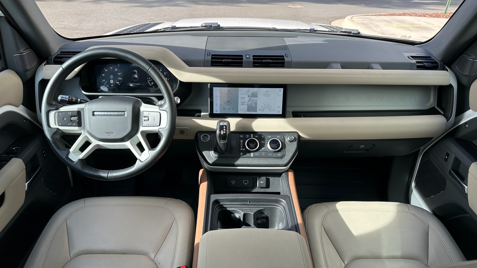 Used 2021 Land Rover Defender S / 3 ROW SEATING / COLD CLIMATE PKG / CONVENIENCE / PANORAMIC ROOF for sale Sold at Formula Imports in Charlotte NC 28227 23