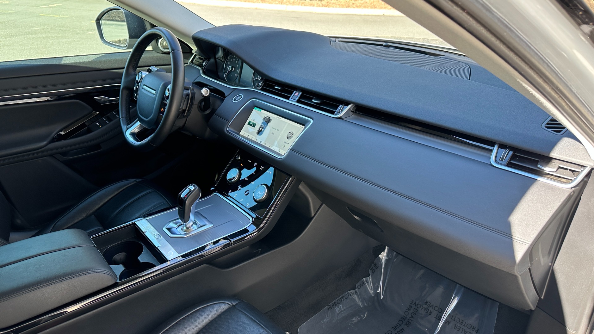Used 2020 Land Rover Range Rover Evoque S / DRIVE PACK / PANORAMIC ROOF / 20IN WHEELS / MERIDIAN SOUND for sale Sold at Formula Imports in Charlotte NC 28227 21