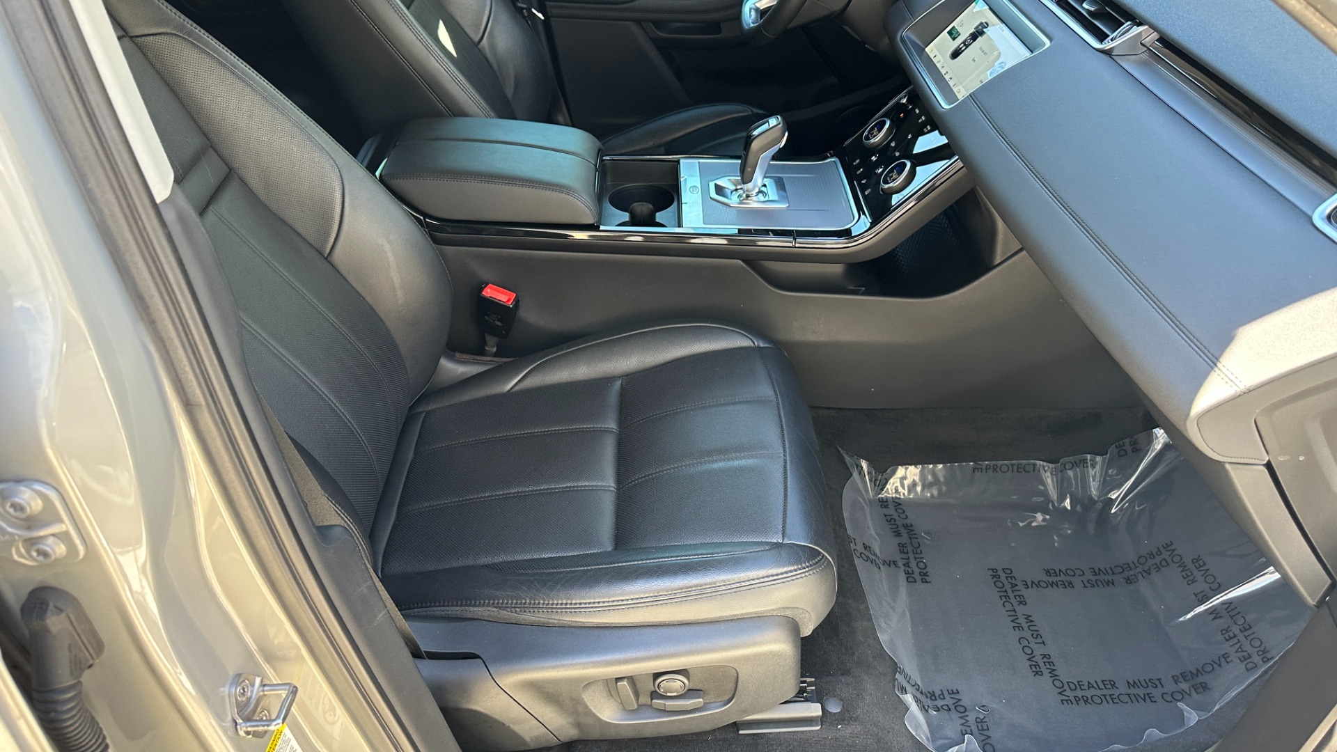 Used 2020 Land Rover Range Rover Evoque S / DRIVE PACK / PANORAMIC ROOF / 20IN WHEELS / MERIDIAN SOUND for sale Sold at Formula Imports in Charlotte NC 28227 22