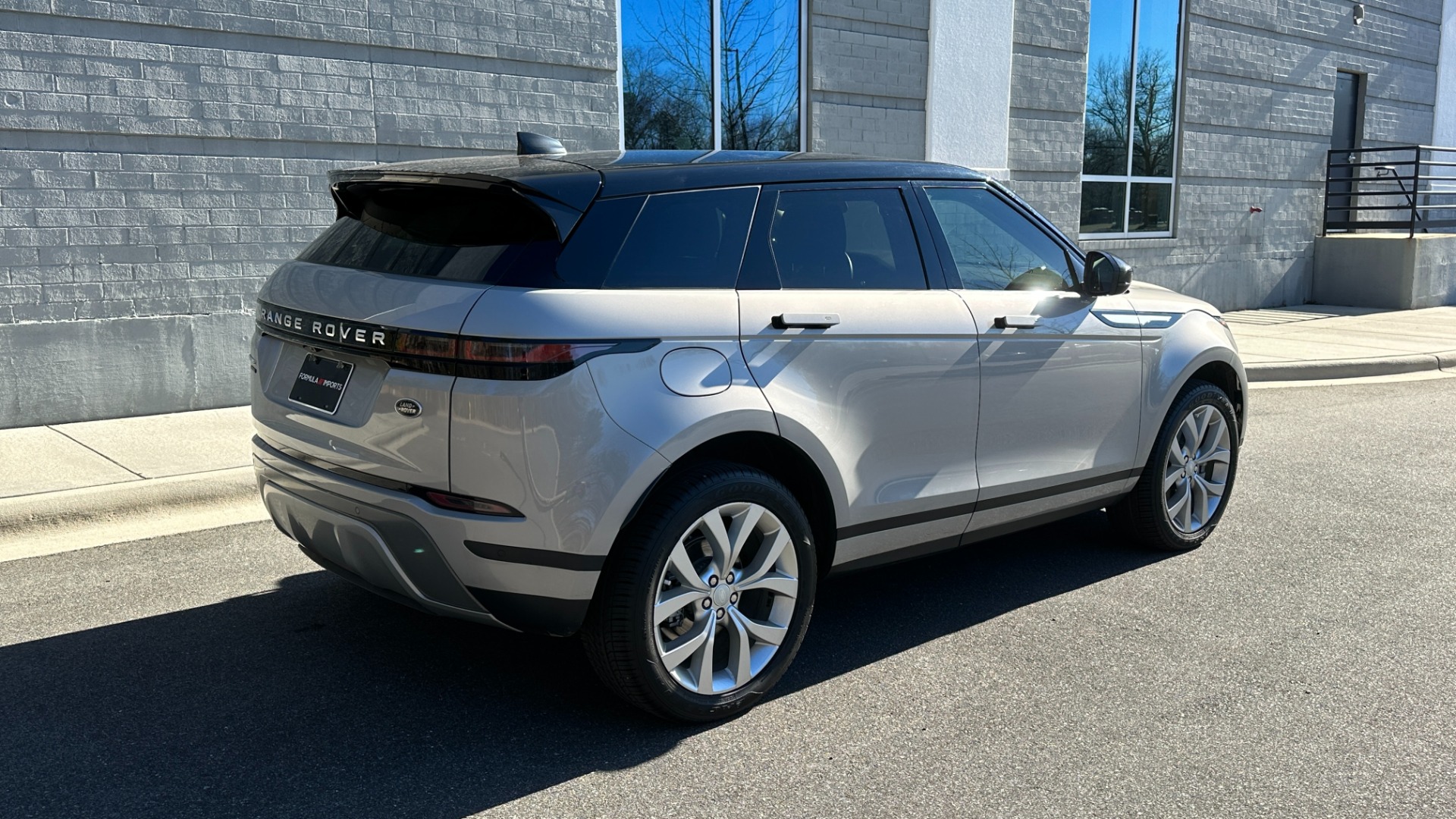 Used 2020 Land Rover Range Rover Evoque S / DRIVE PACK / PANORAMIC ROOF / 20IN WHEELS / MERIDIAN SOUND for sale Sold at Formula Imports in Charlotte NC 28227 4