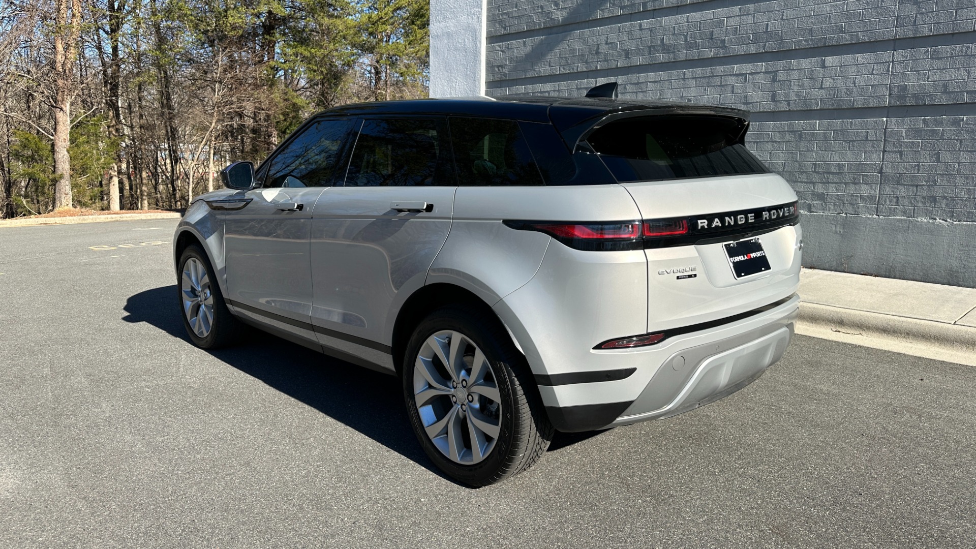 Used 2020 Land Rover Range Rover Evoque S / DRIVE PACK / PANORAMIC ROOF / 20IN WHEELS / MERIDIAN SOUND for sale Sold at Formula Imports in Charlotte NC 28227 7