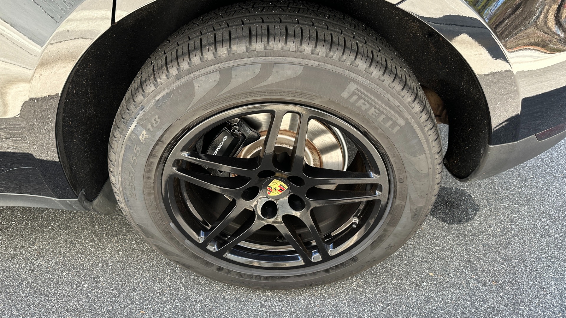 Used 2020 Porsche Macan PREMIUM PACKAGE / GLOSS BLACK TRIM / LANE ASSIST / 18IN MACAN S WHEELS for sale Sold at Formula Imports in Charlotte NC 28227 41
