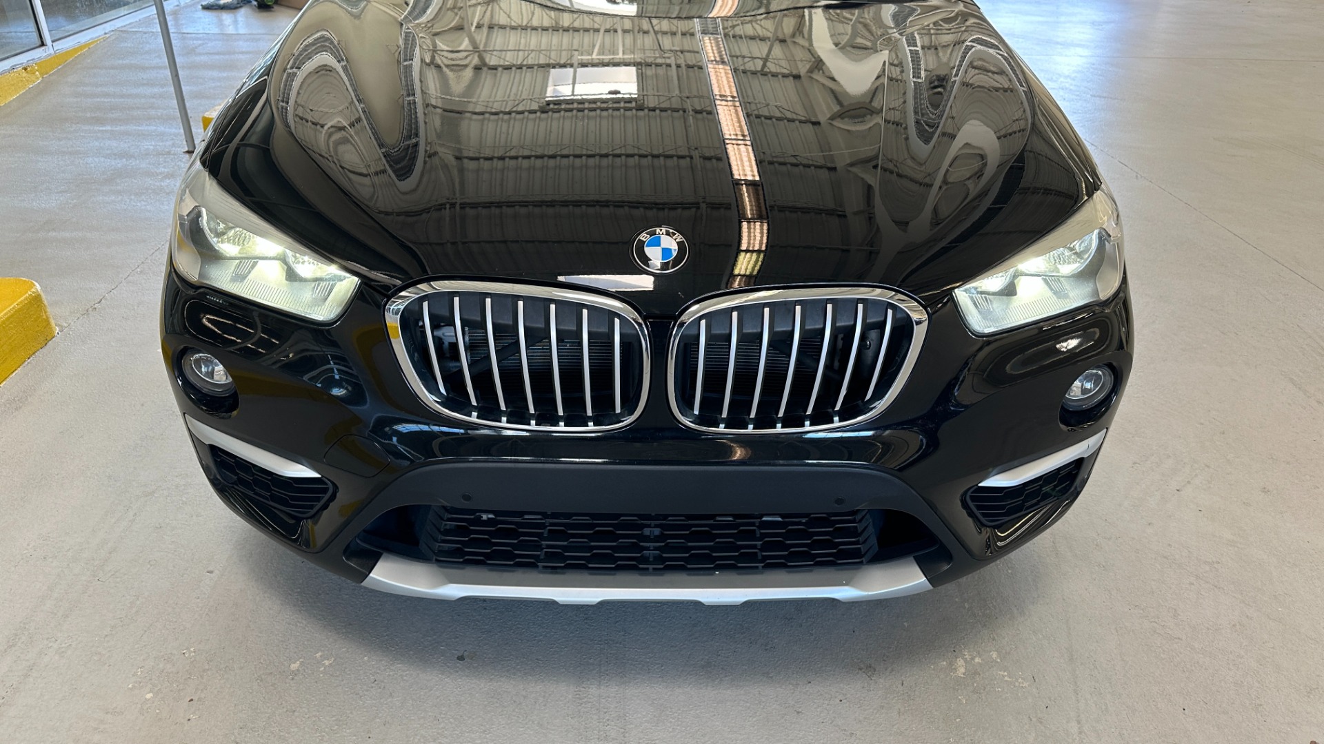Used 2019 BMW X1 xDrive28i / CONVENIENCE PACKAGE / HEATED STEERING for sale $28,000 at Formula Imports in Charlotte NC 28227 14