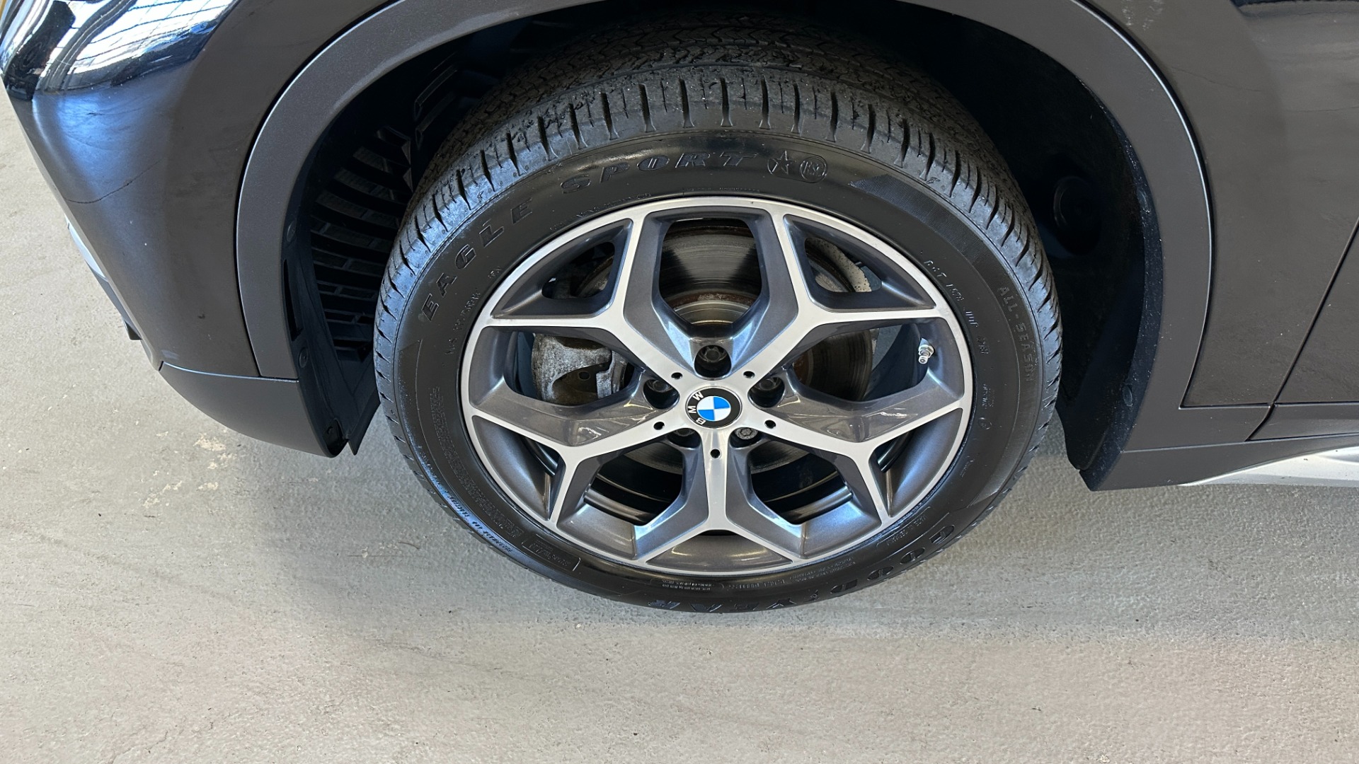 Used 2019 BMW X1 xDrive28i / CONVENIENCE PACKAGE / HEATED STEERING for sale $28,000 at Formula Imports in Charlotte NC 28227 17